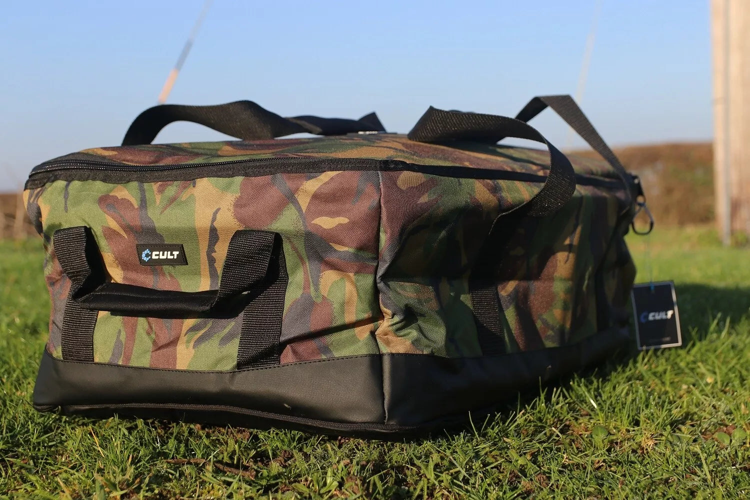 Cult Tackle Deluxe XL Boat Bag DPM Camo Carp Fishing Bait Boat Bag