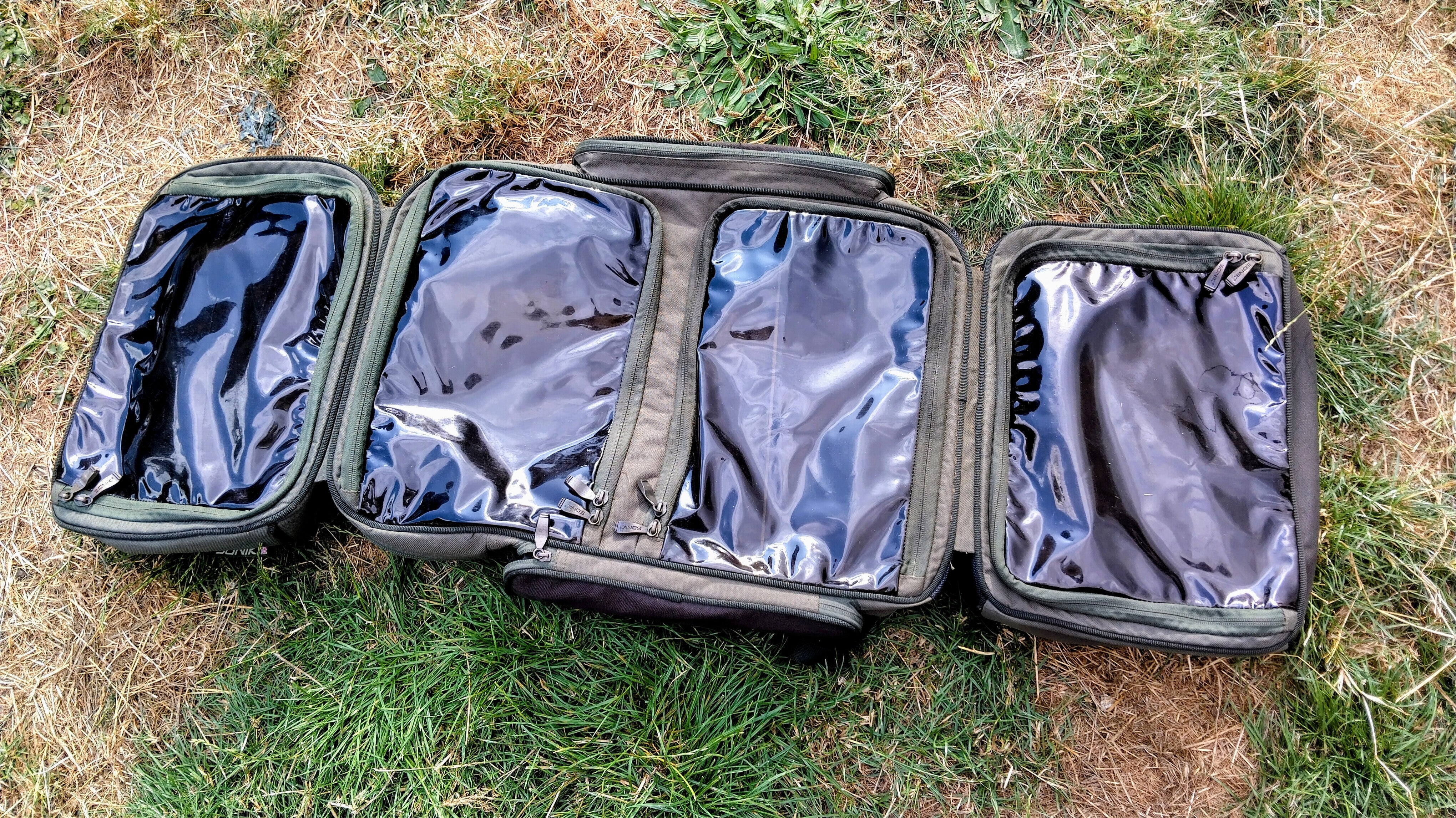 Sonik SKS Foldout Rucksack Luggage Main Compartment Clear Lid Pockets Box Used