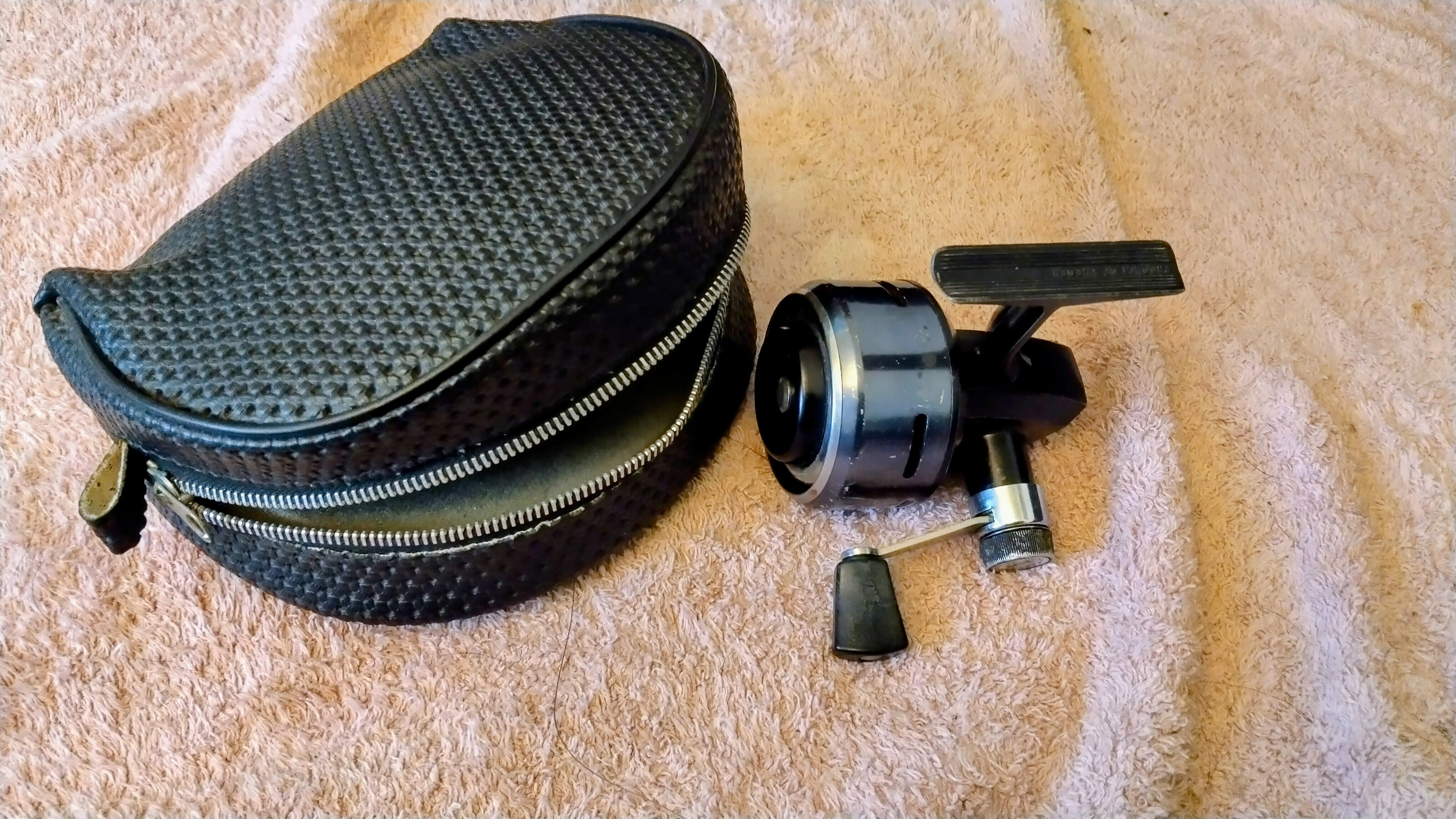 Abu 501 Closed Face Trotting Reel Vintage River Float Fishing Match Reel & Case