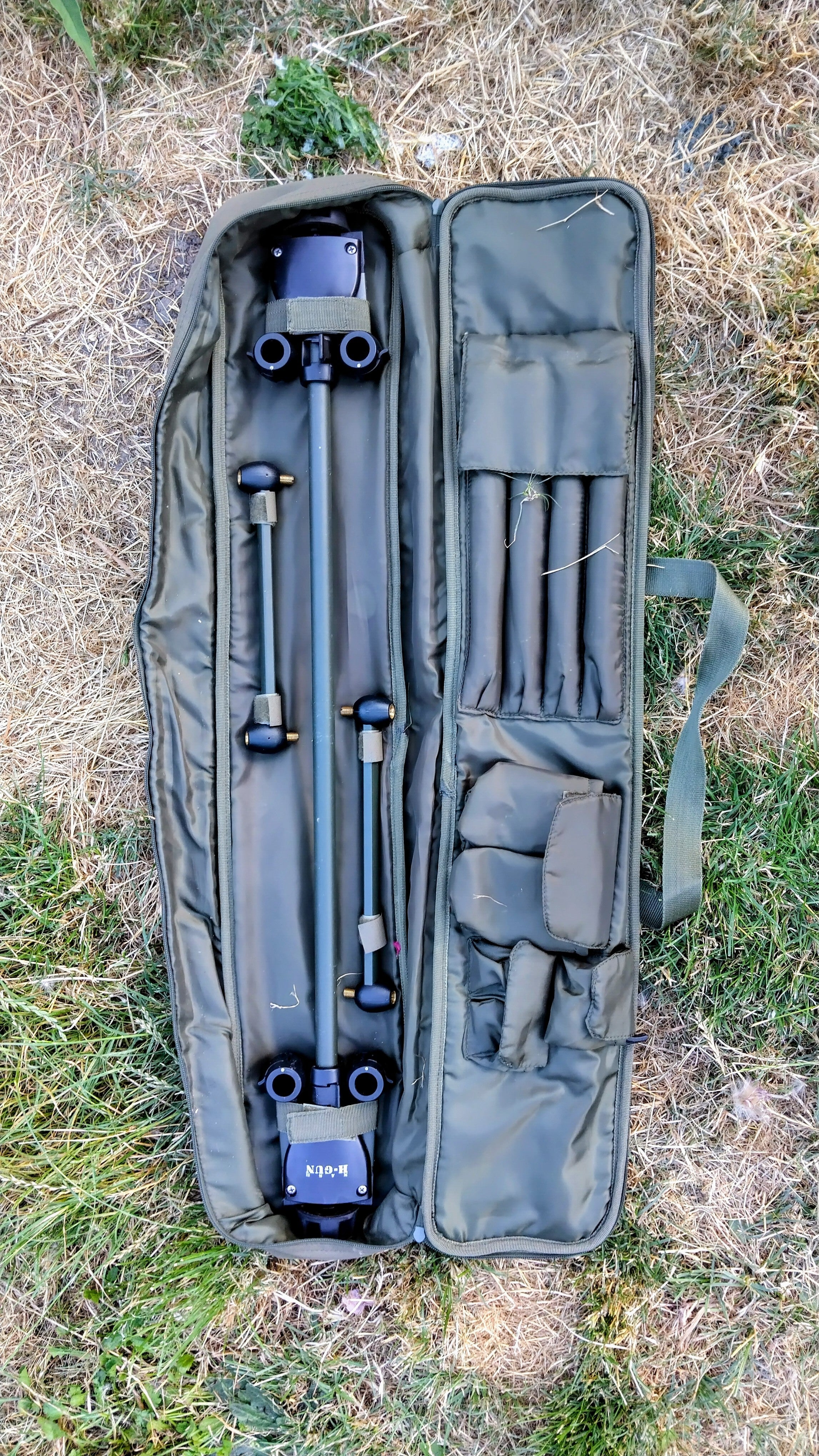Nash Tackle H Gun 2 Rod Pod Carp Fishing - Excellent Condition