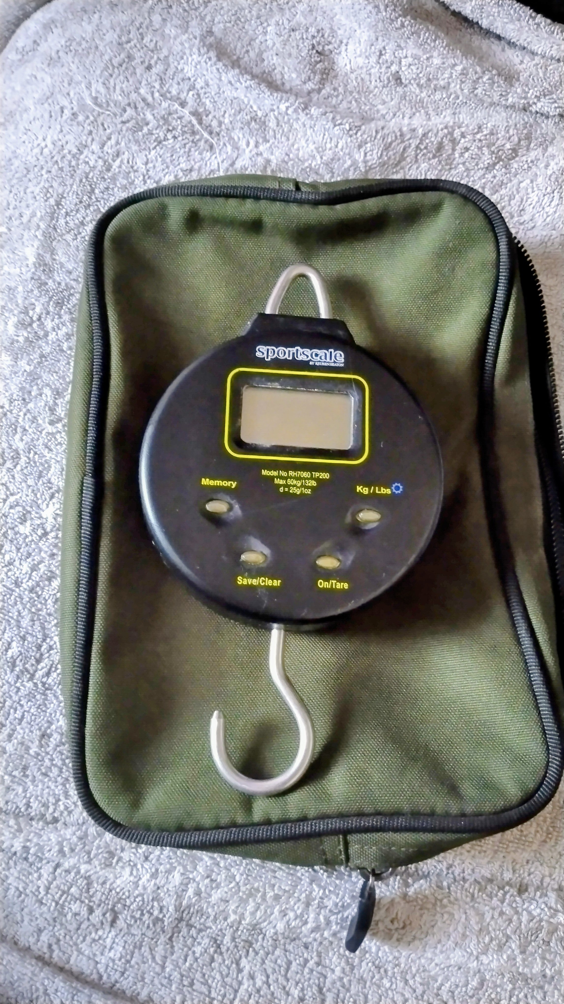 Reuben Heaton Sportscale Digital Scales 60kg 132lb & Aqua Pouch