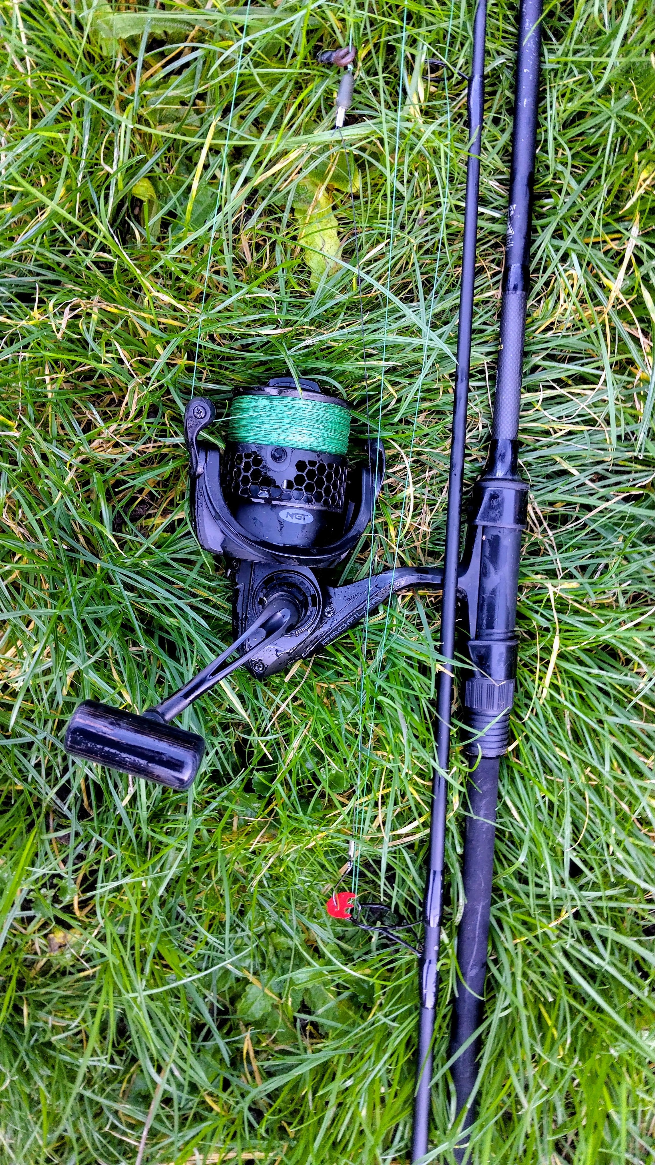 SALE! Riot 9' Pike / Zander Fishing Rod & Reel Kit - Inc Braid & Terminal Tackle