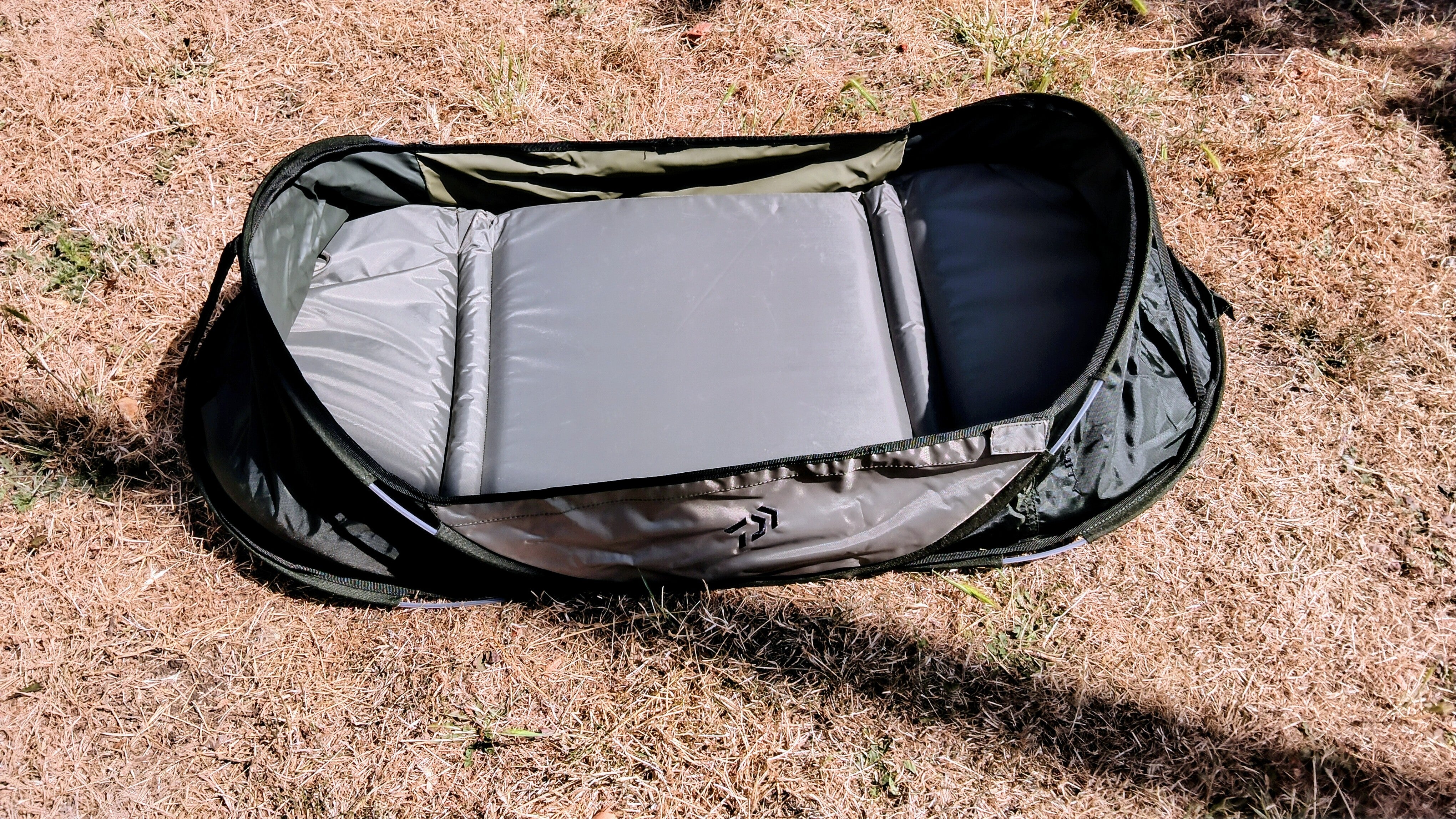 Daiwa Carp Fishing Cradle Unhooking Mat Superb Condition