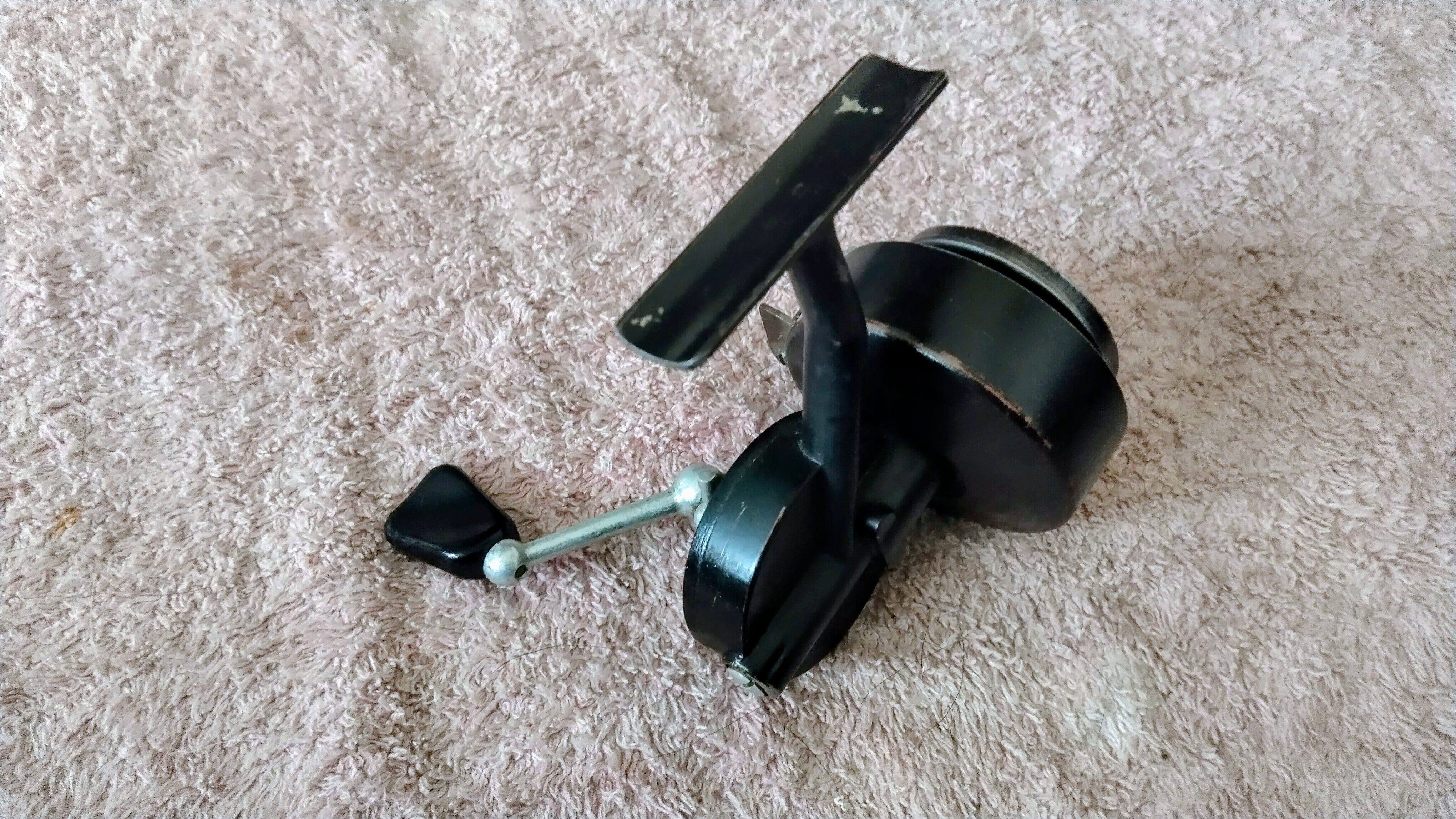 Vintage Mitchell 304 Spinning Reel French Fixed Spool Classic Coarse Fishing