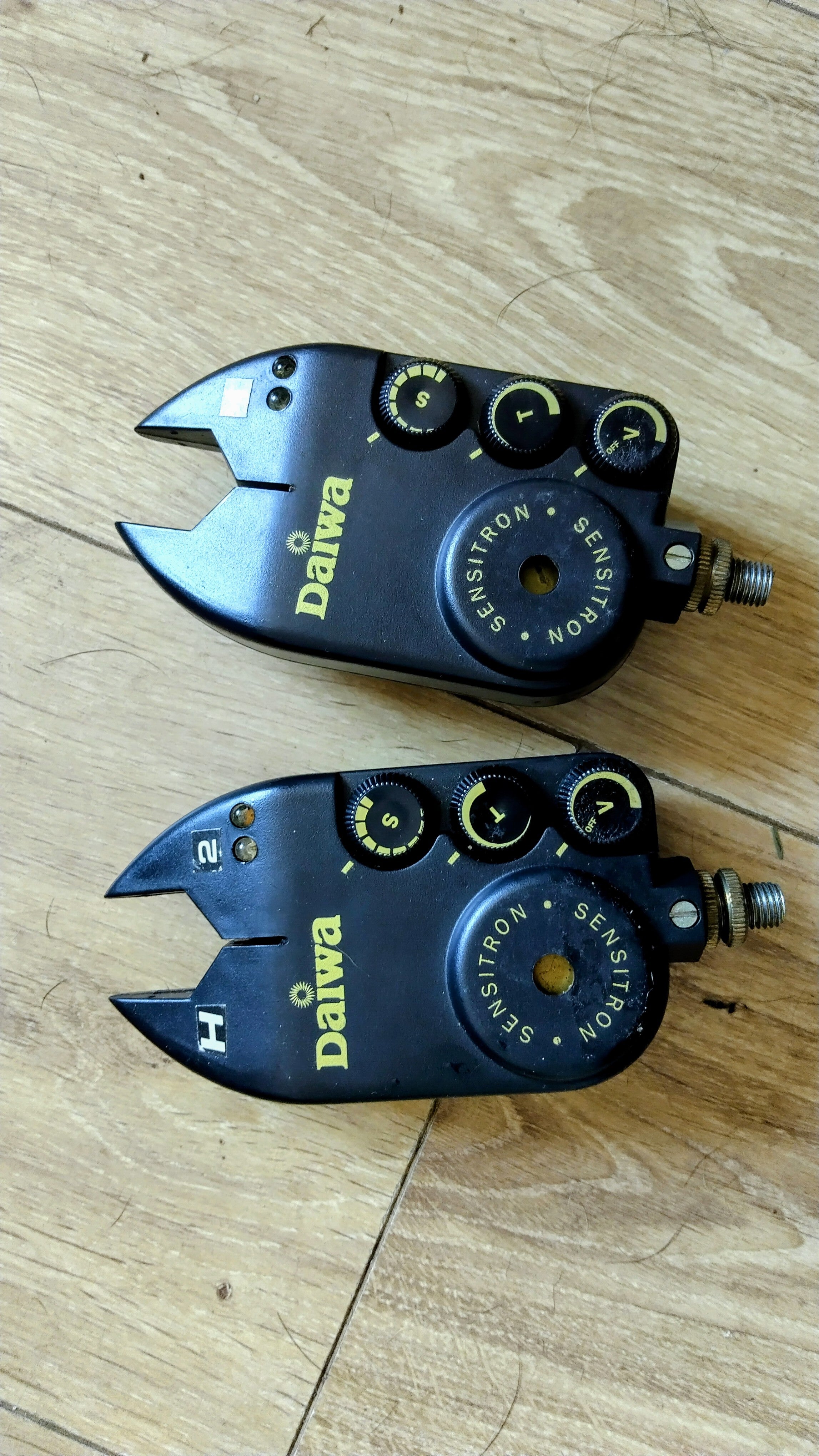 Pair Daiwa Sensitron Bite Alarms with Sensor Box Cable Vintage Carp Fishing Set