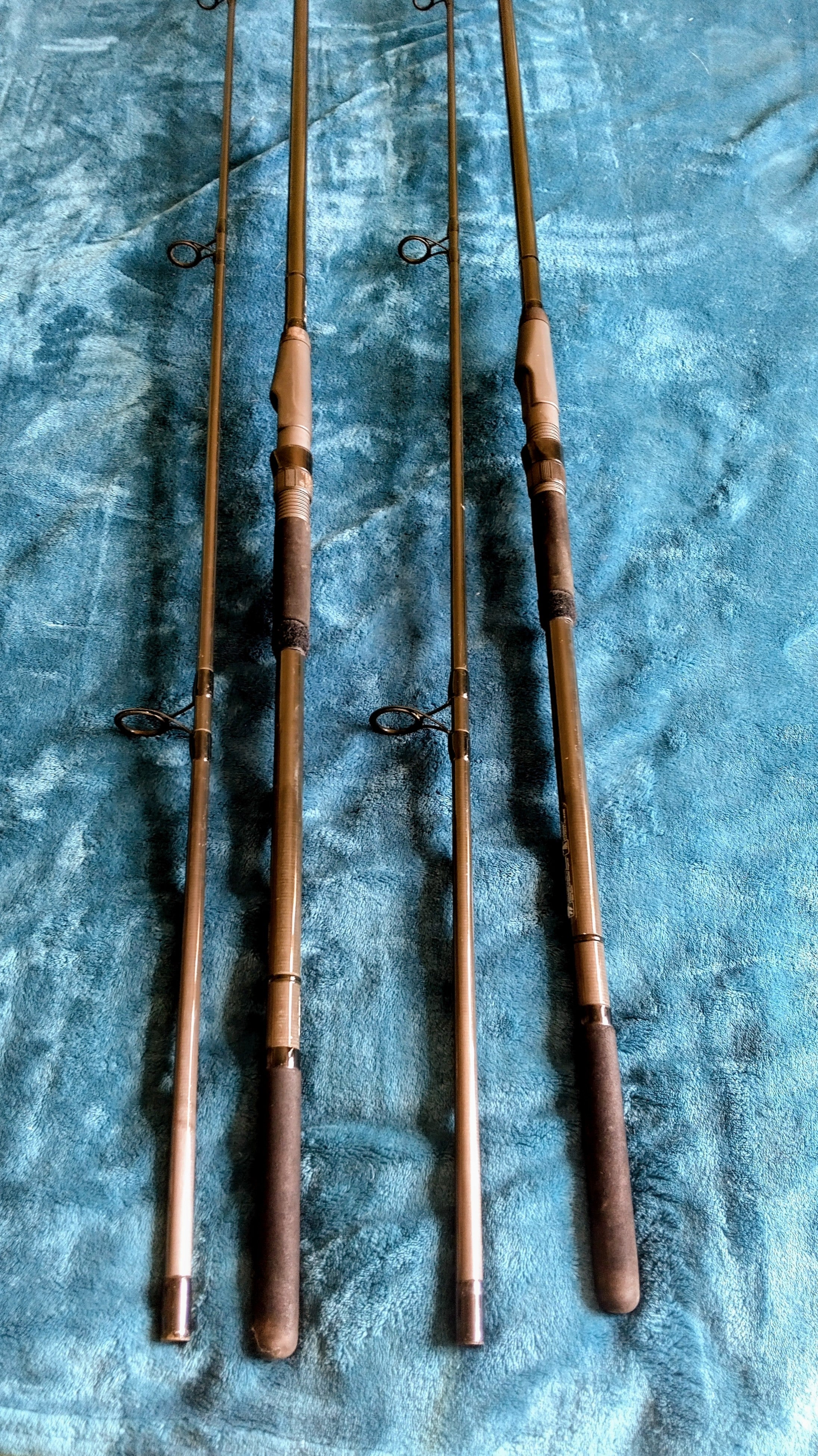 Pair / Fox Rangemaster 12ft Carp Rods - 2.75lb Test Curve - Carbon Carp Fishing