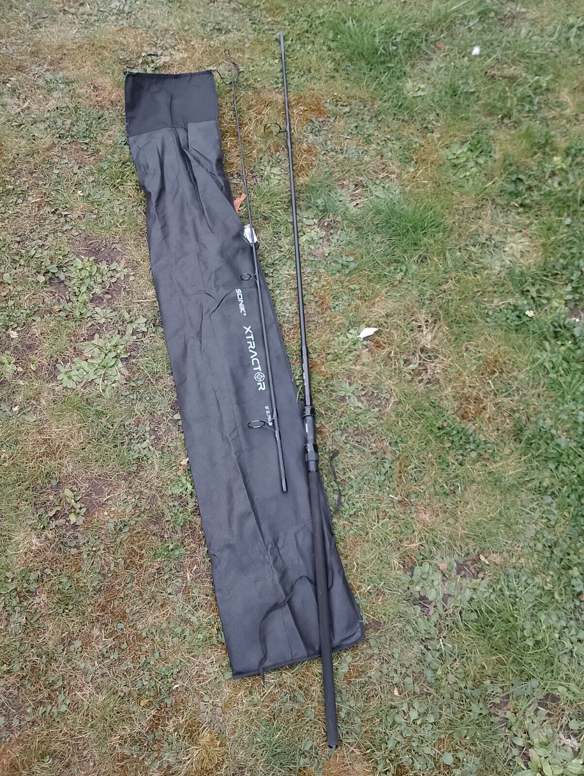 Sonik Xtractor Carp Rod 9ft 2.75lb Carp Fishing Rod 1/3