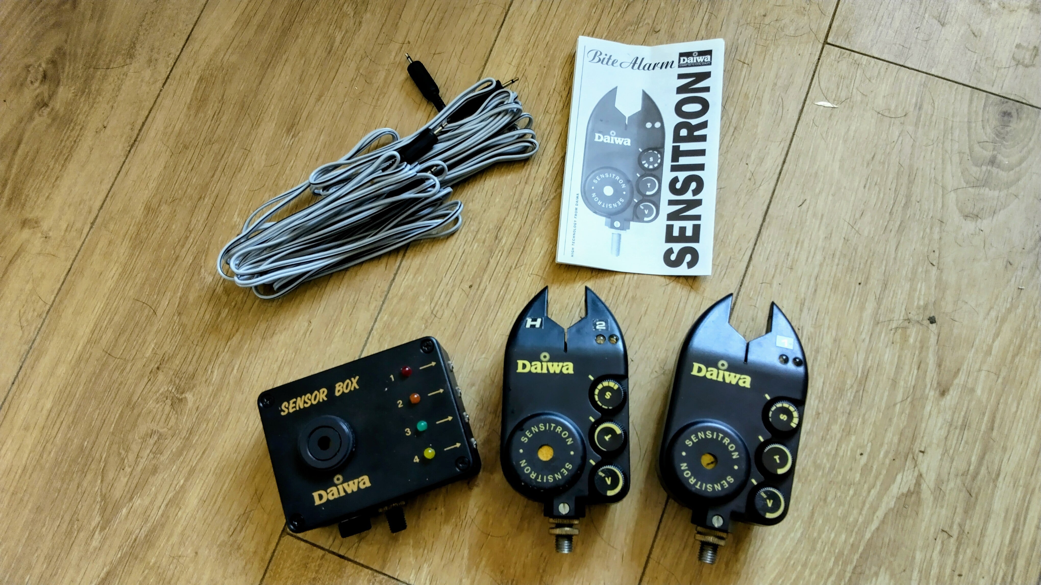 Pair Daiwa Sensitron Bite Alarms with Sensor Box Cable Vintage Carp Fishing Set