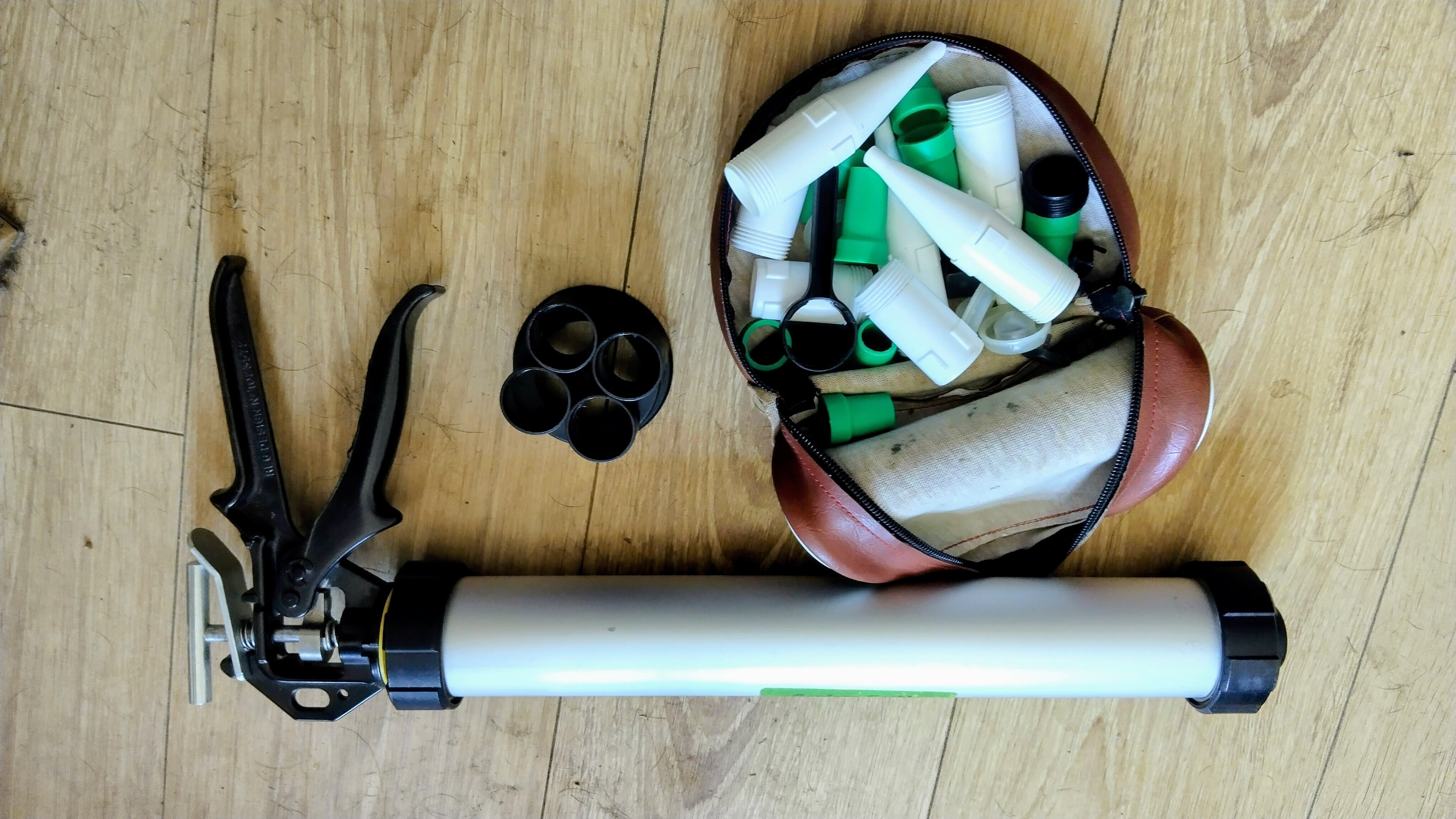 Gardner Tackle Deluxe Sausage Gun Home Bait Boilie Making Used With Nozzles