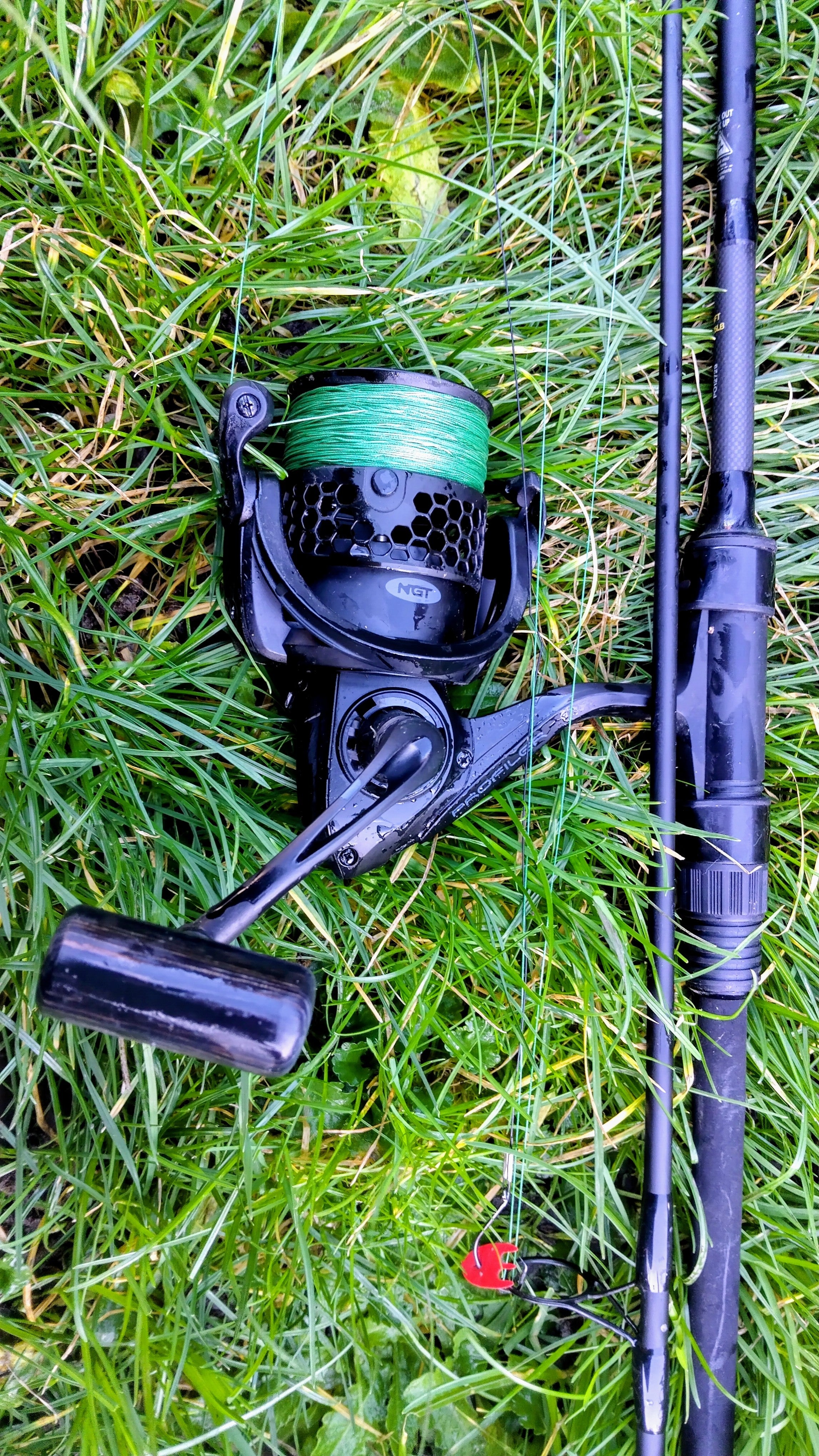 SALE! Riot 9' Pike / Zander Fishing Rod & Reel Kit - Inc Braid & Terminal Tackle