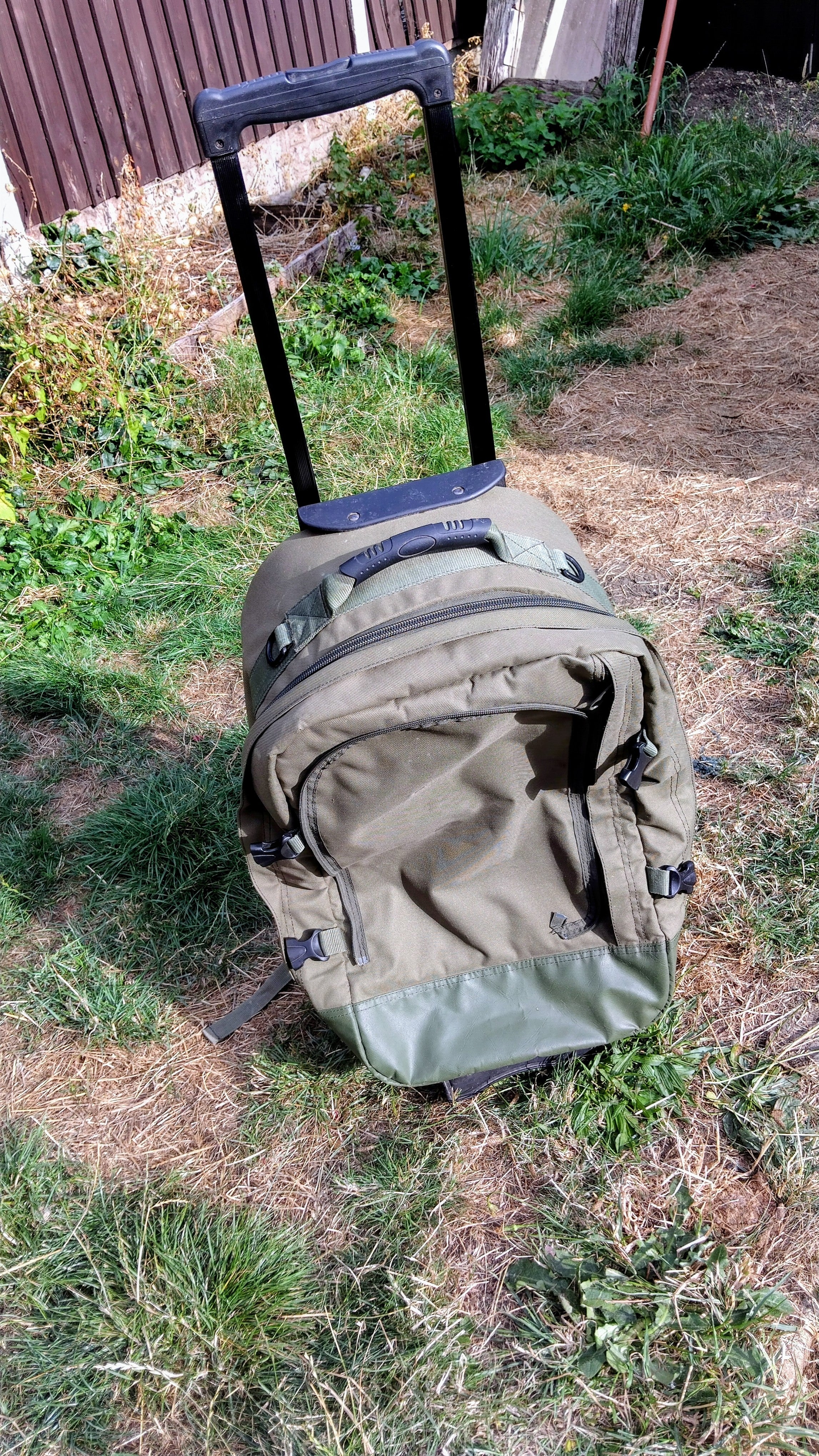 Trakker Convertible Rolling Backpack Carry On Cabin Luggage Carp Fishing Rucksack