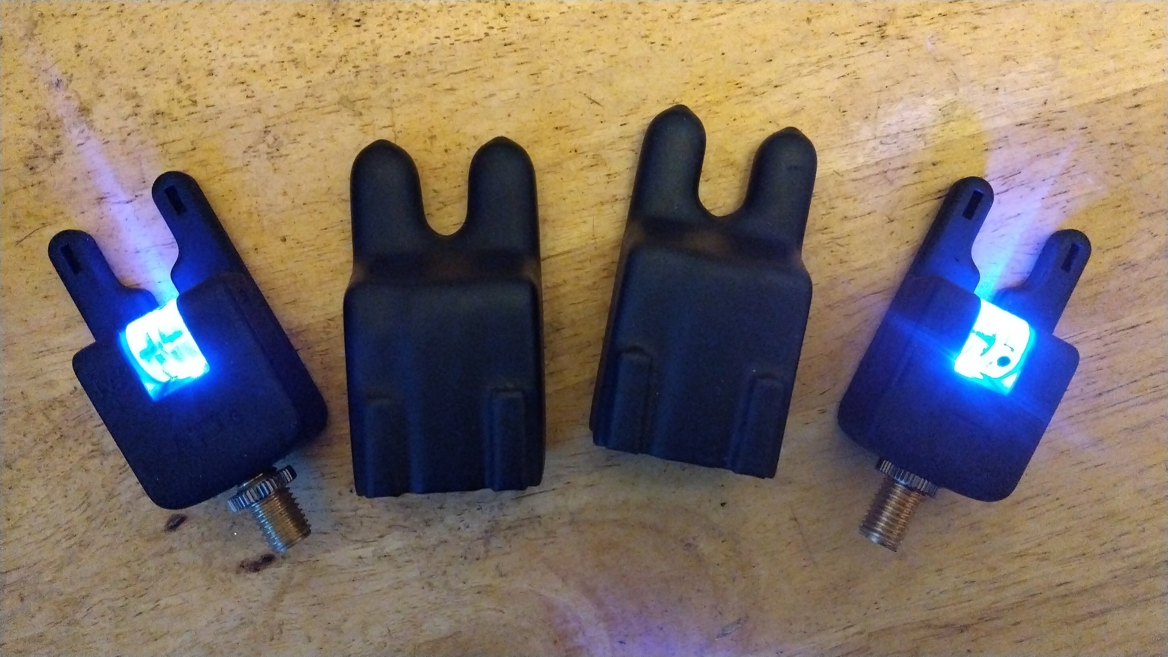 2 x Gardner Tackle ATT Underlit Carp Fishing Bite Alarms - Blue LEDs