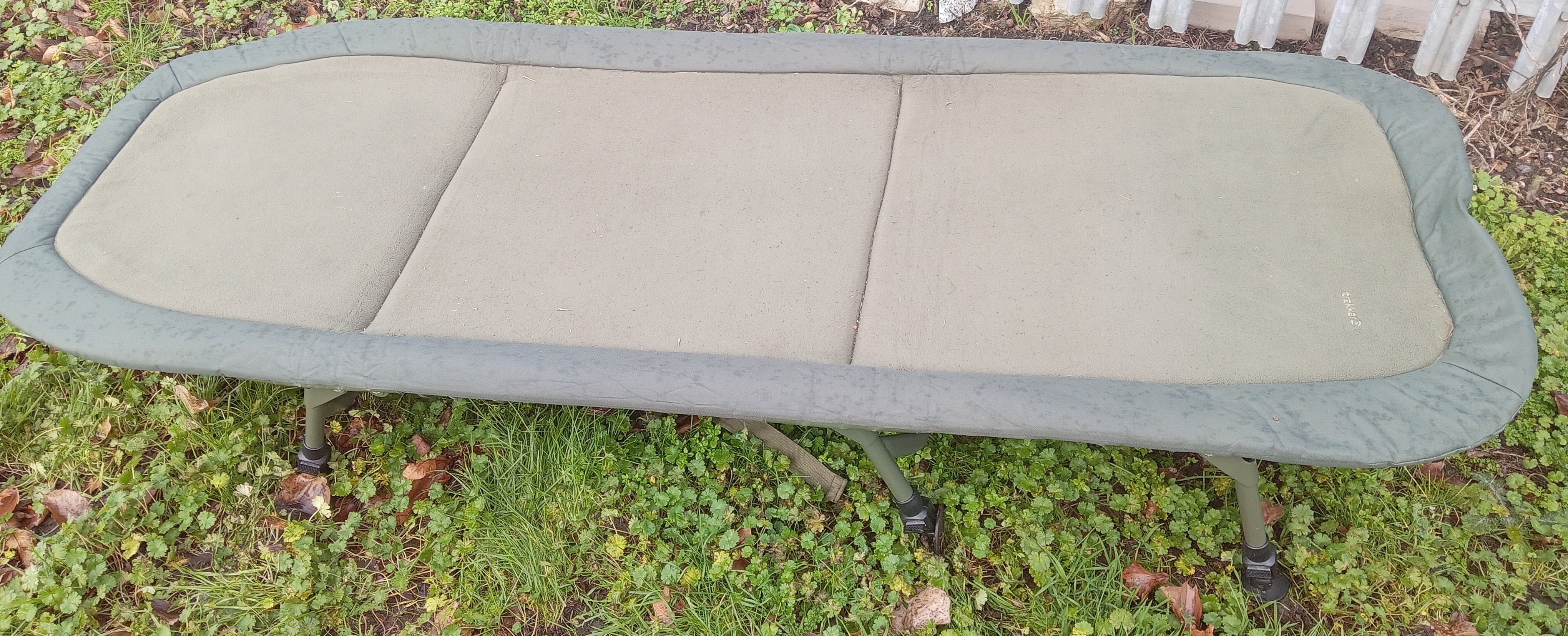 Trakker Levelite Bedchair - Good Used Condition - Lightweight Flat Profile Carp Bed