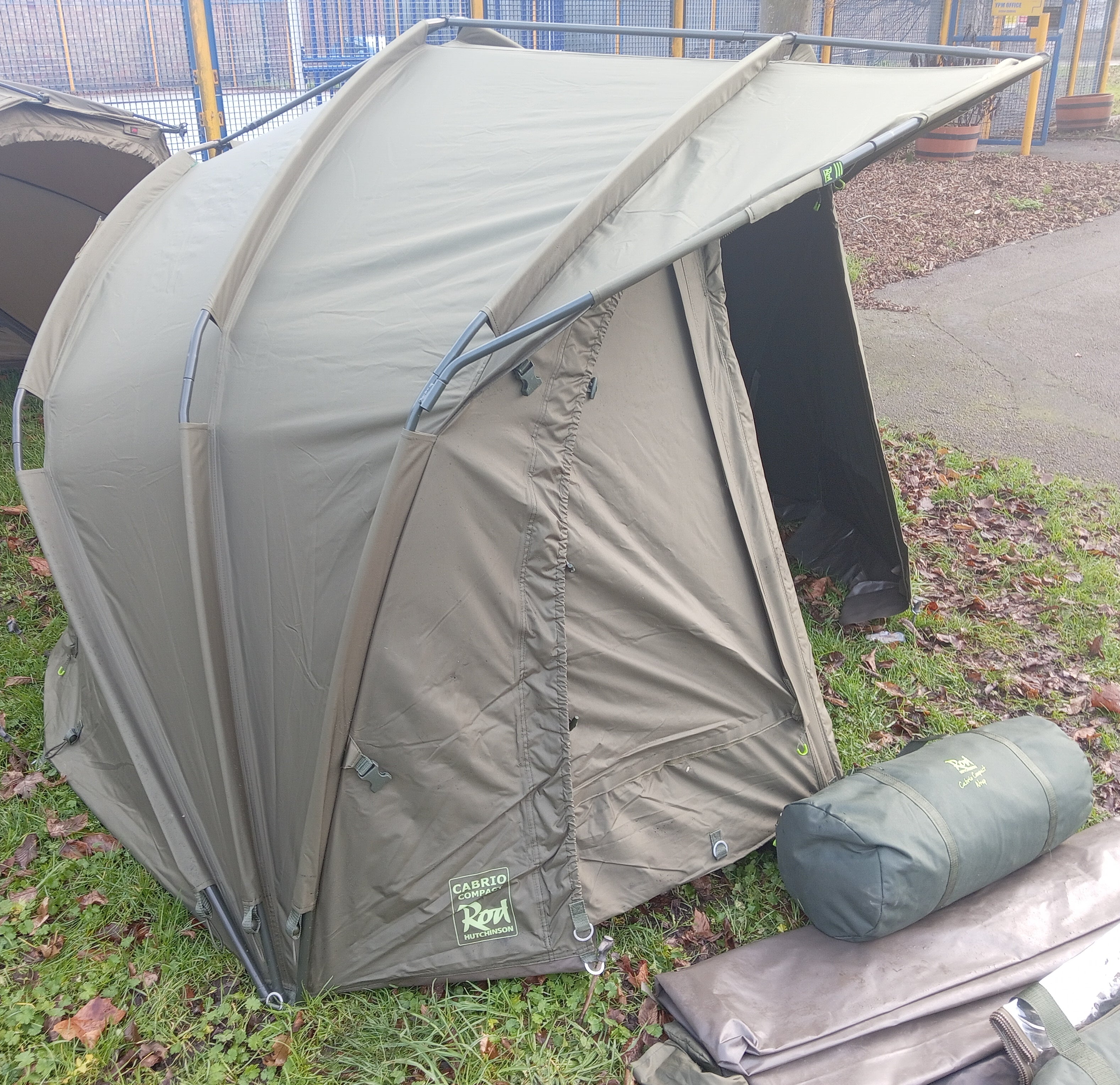 Rod Hutchinson Compact Cabrio Bivvy & Winter Wrap - 20,000HH Used Carp Shelter