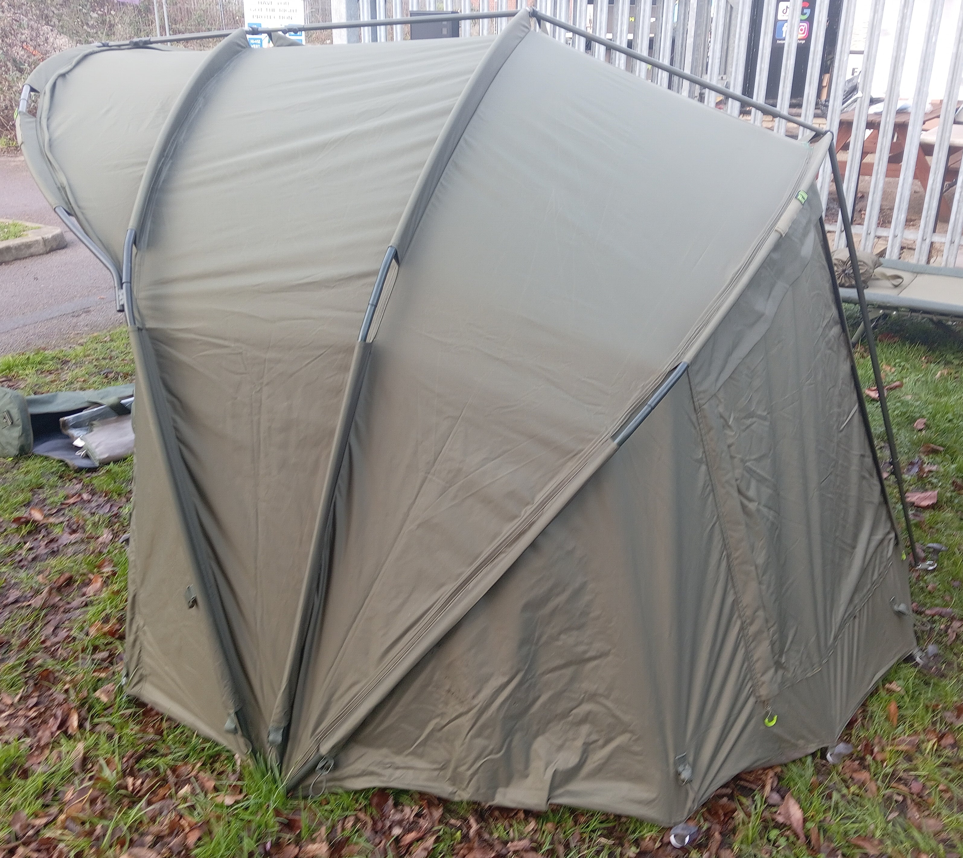 Rod Hutchinson Compact Cabrio Bivvy & Winter Wrap - 20,000HH Used Carp Shelter