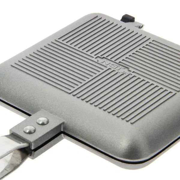 NGT Toaster Toastie Maker - Gun Metal Sandwich Toaster - SMALL