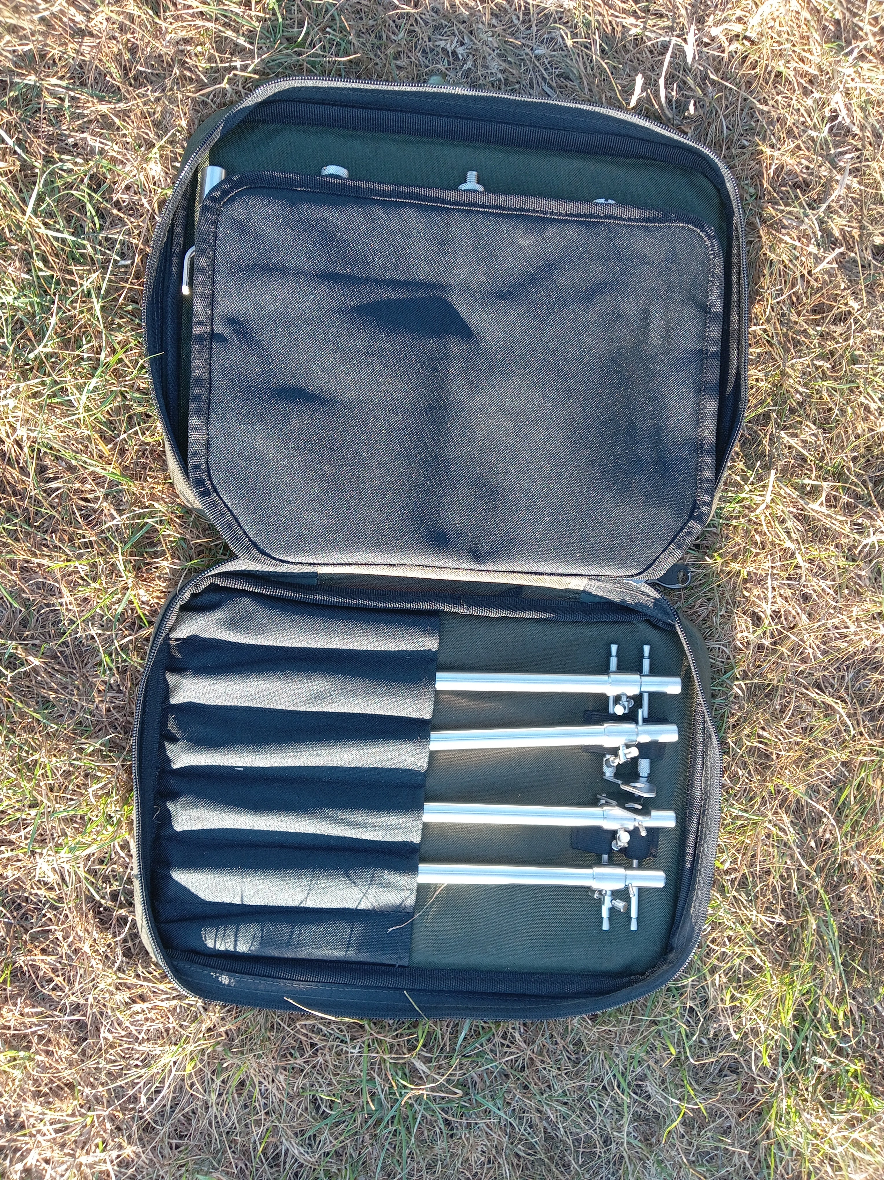 Complete Stainless Steel 2-Rod Carp Fishing Bankware Kit – Includes Buzz Bars, Bank Sticks, Stabilisers & Snag Ears