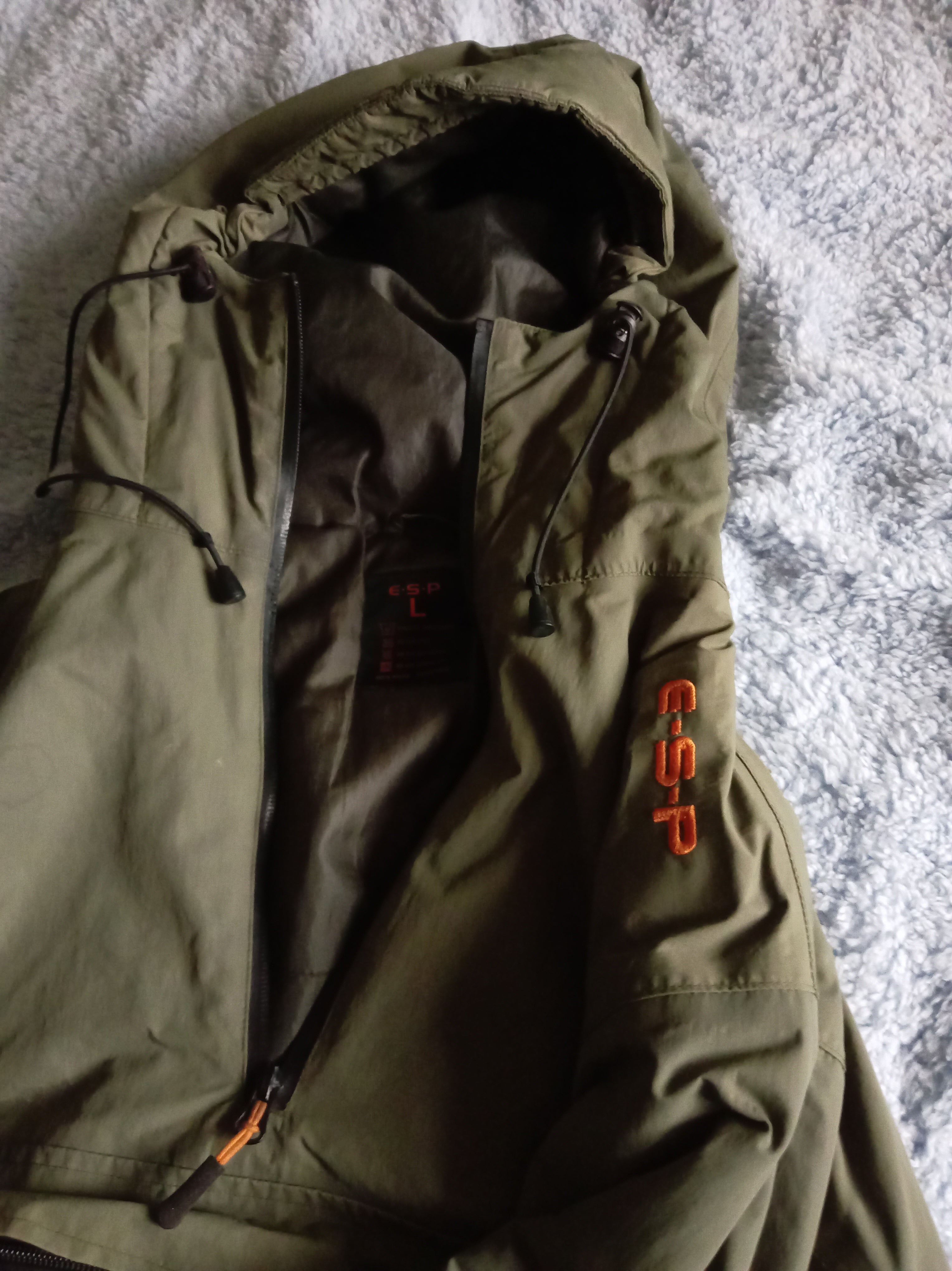 ESP Stash Quilted Hoodie Olive Green Waterproof Fishing Jacket - Superb Condition