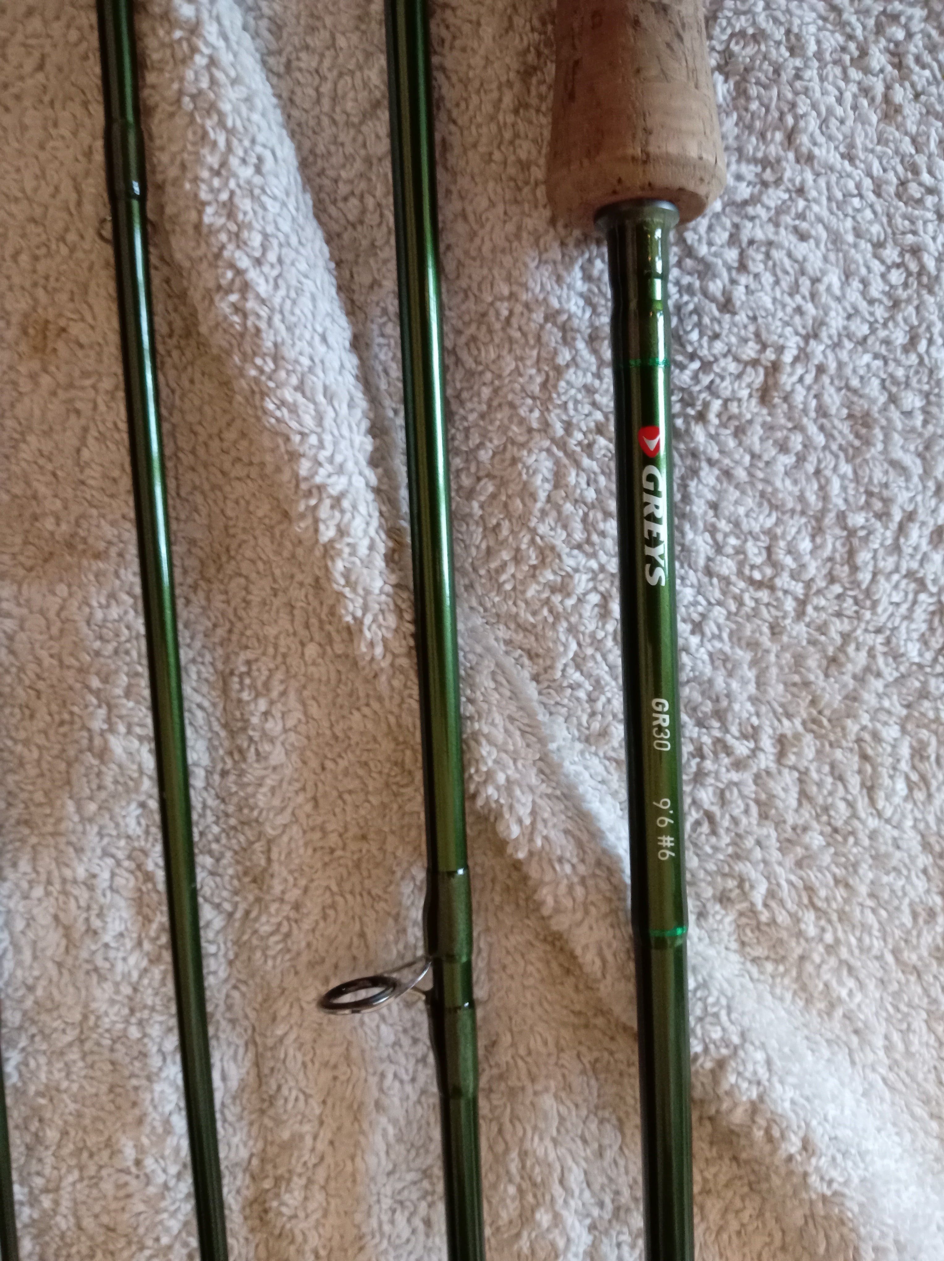 Greys GR30 #6 Fly Fishing Rod - Medium-Fast Action - Metallic Olive - Superb!