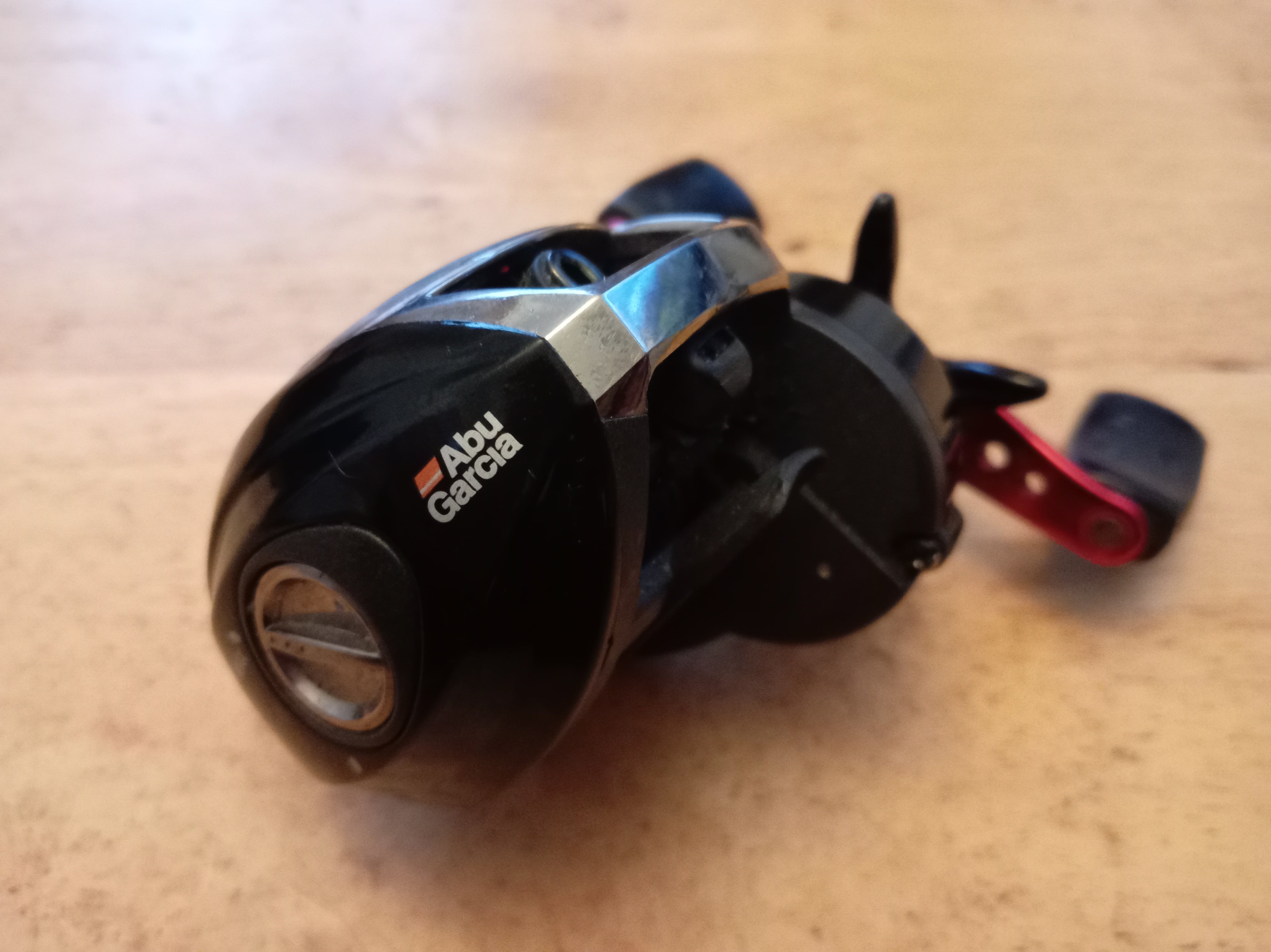 Abu Garcia Black Max Baitcasting Reel - Left Hand Wind - Excellent Condition