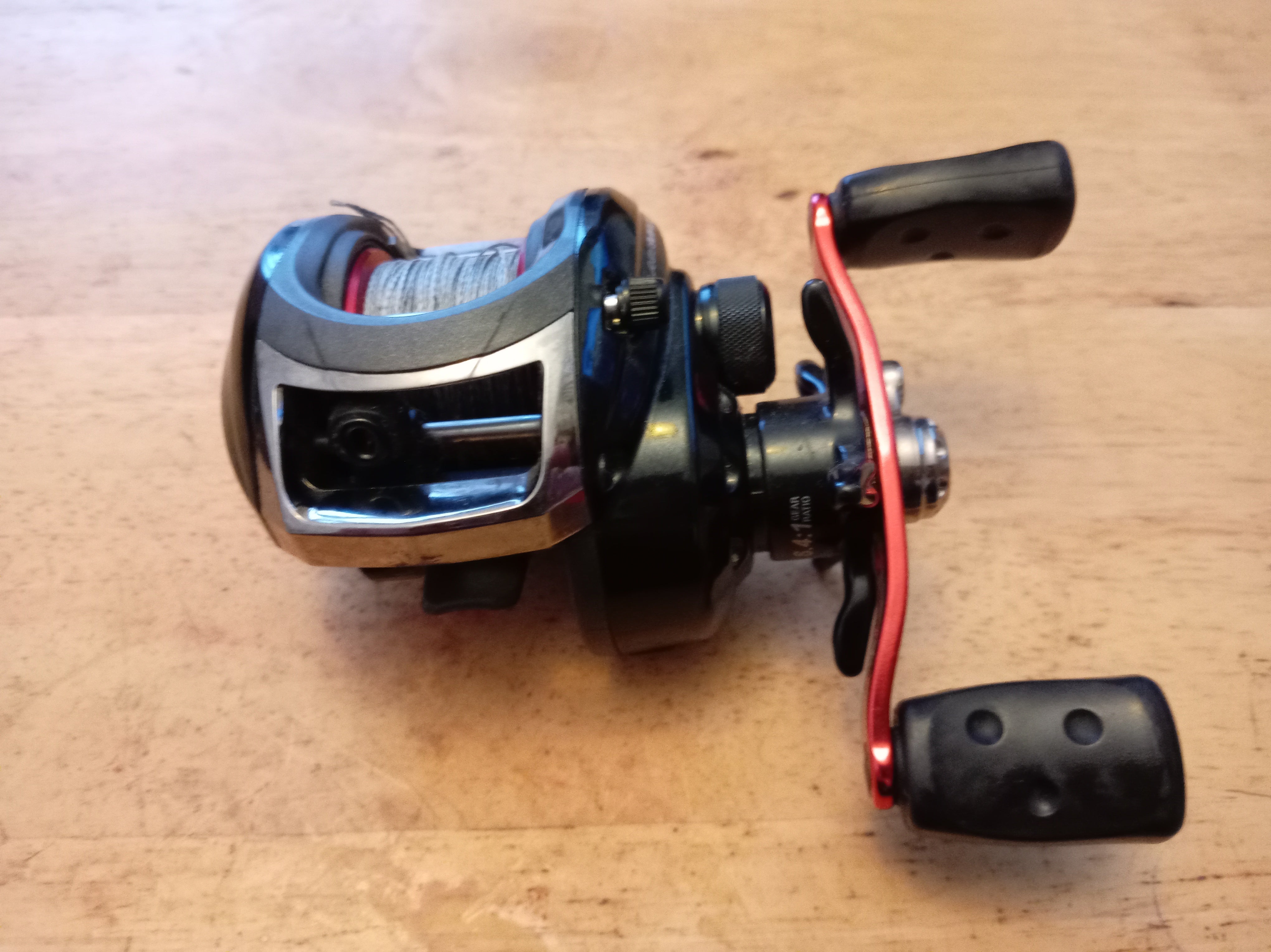 Abu Garcia Black Max Baitcasting Reel - Left Hand Wind - Excellent Condition