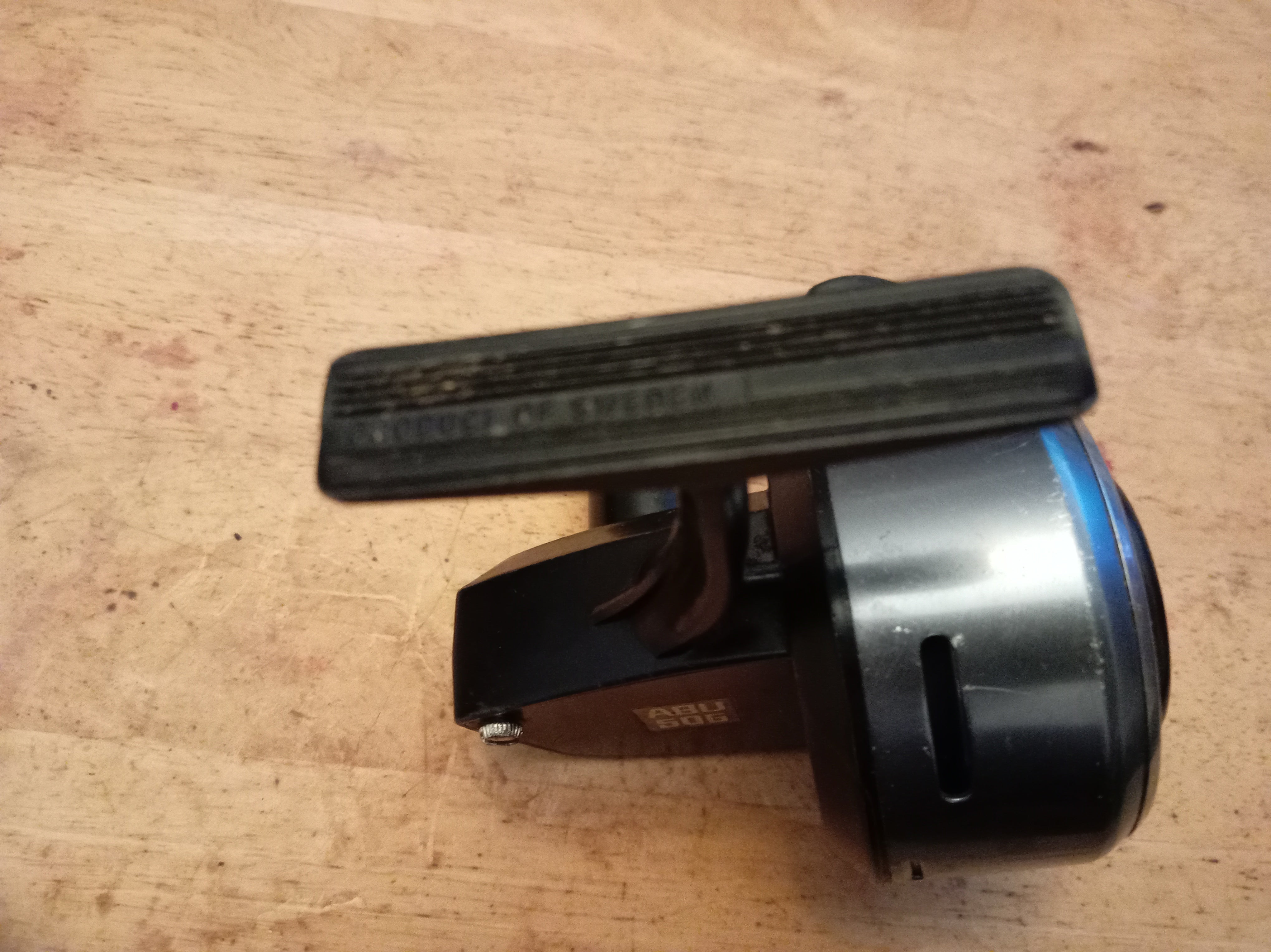 Abu 506 Closed Face Fishing Reel - Vintage Trotting Reel - Good Working Order