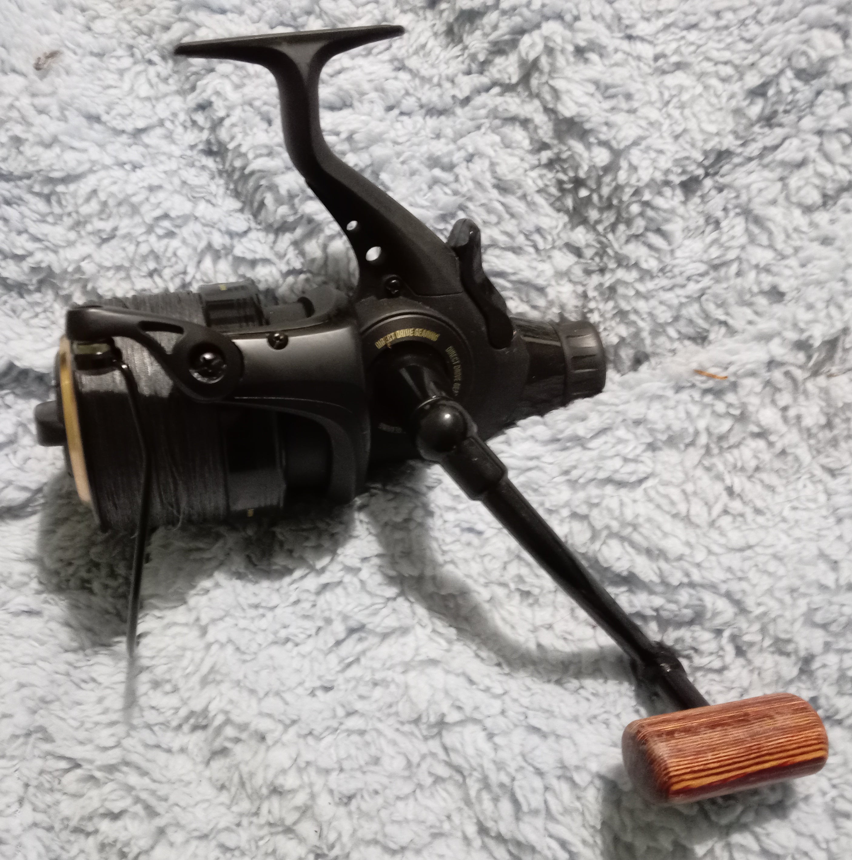 Wychwood Riot FS8000 Freespool Carp Reel - Loaded 30lb Braid - Ex-Display Bargain