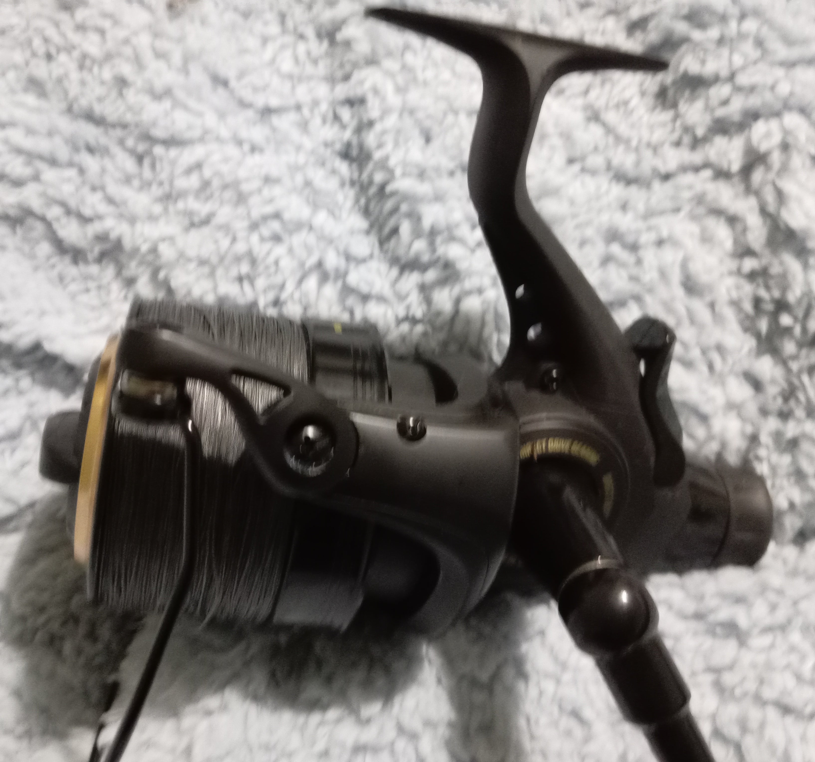 Wychwood Riot FS8000 Freespool Carp Reel - Loaded 30lb Braid - Ex-Display Bargain