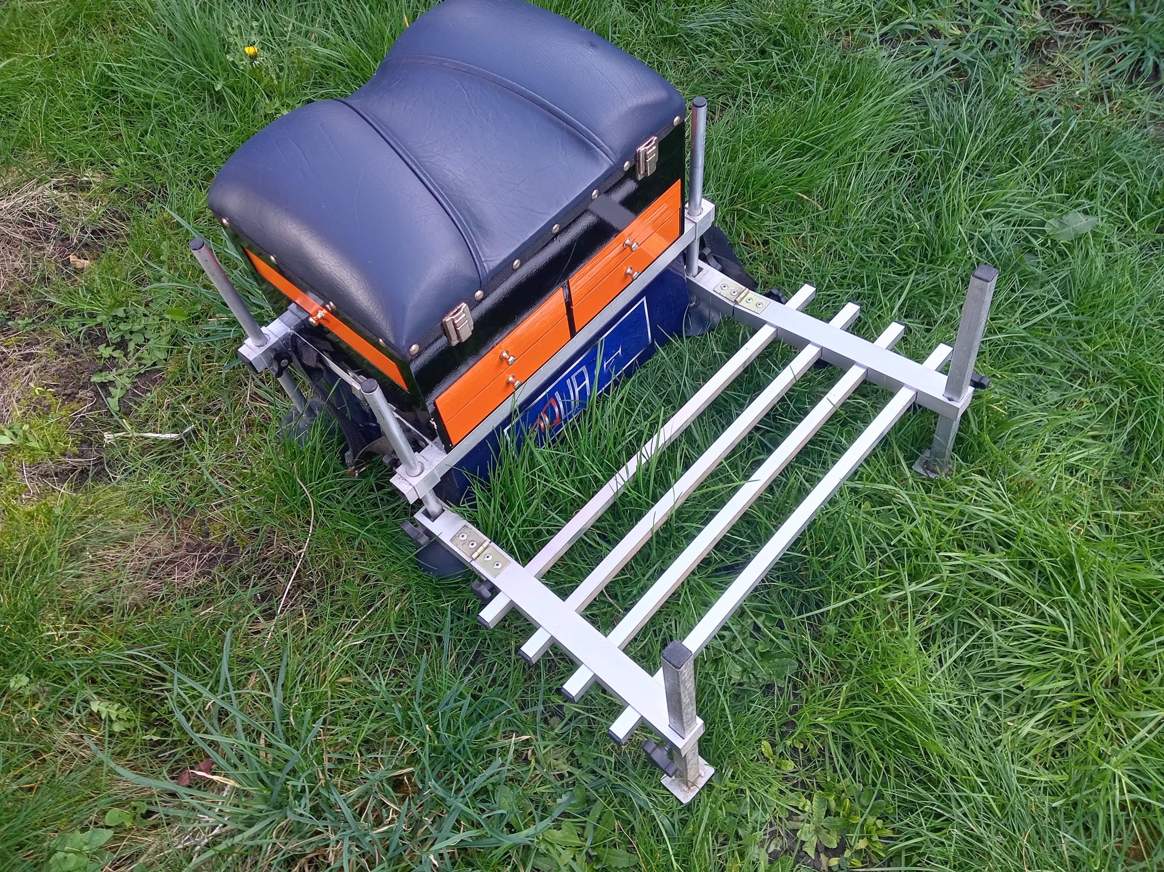 Aquatec Fishing Seat Box with Footplate & 6 Drawers - Used Condition - Retro