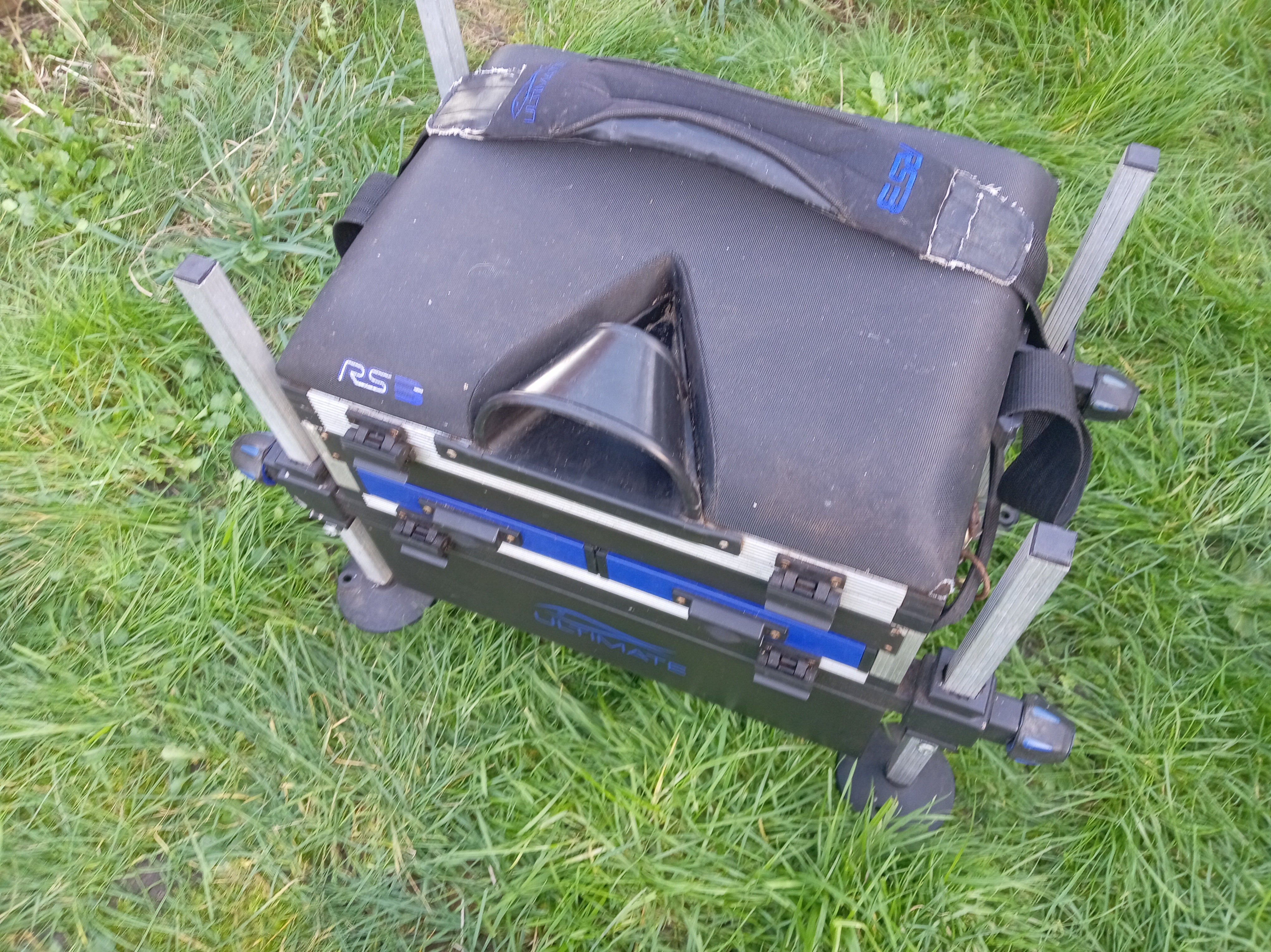 Ultimate RS3 Fishing Seat Box - Large Capacity Tackle Storage - Good Used Condition