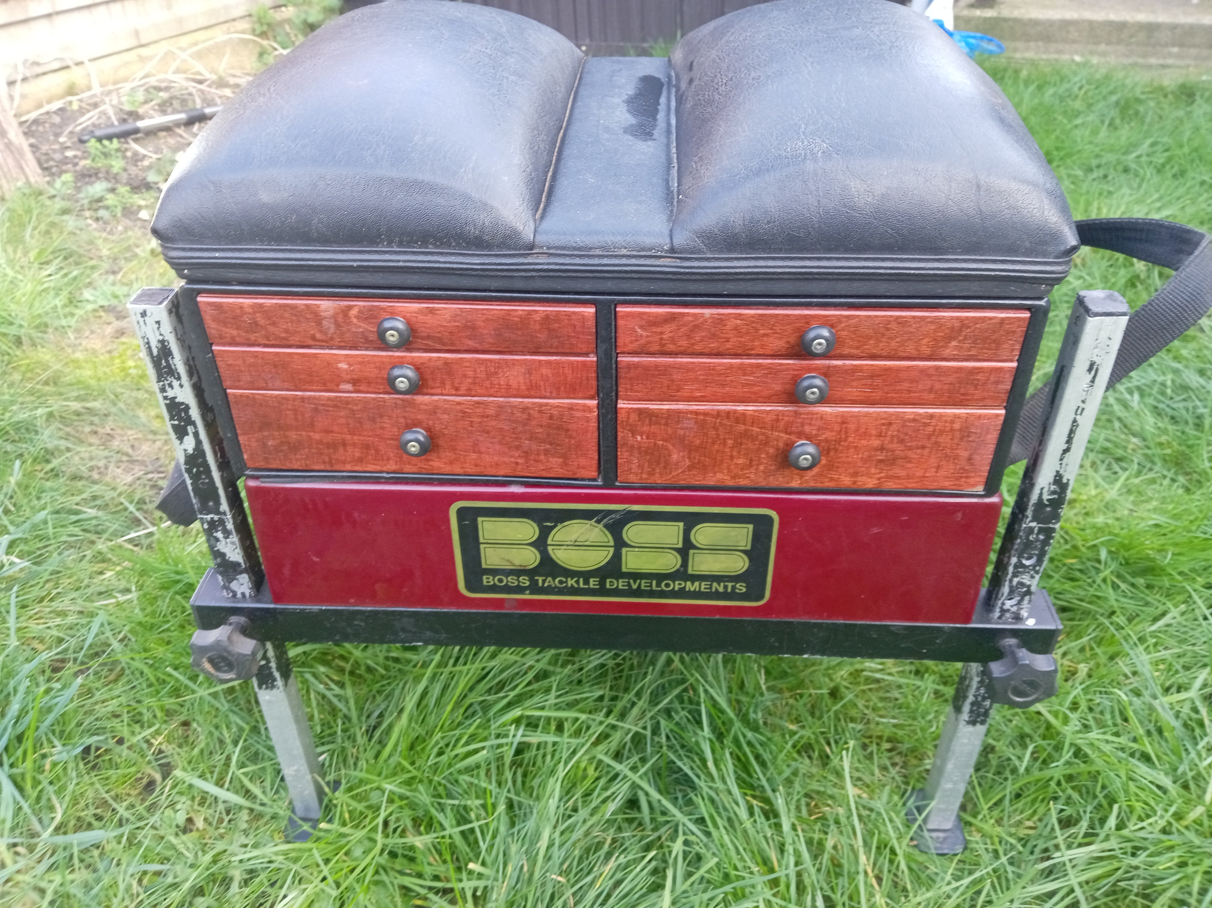 BOSS Tackle Developments Retro Fishing Seat Box - Large Capacity - VGC