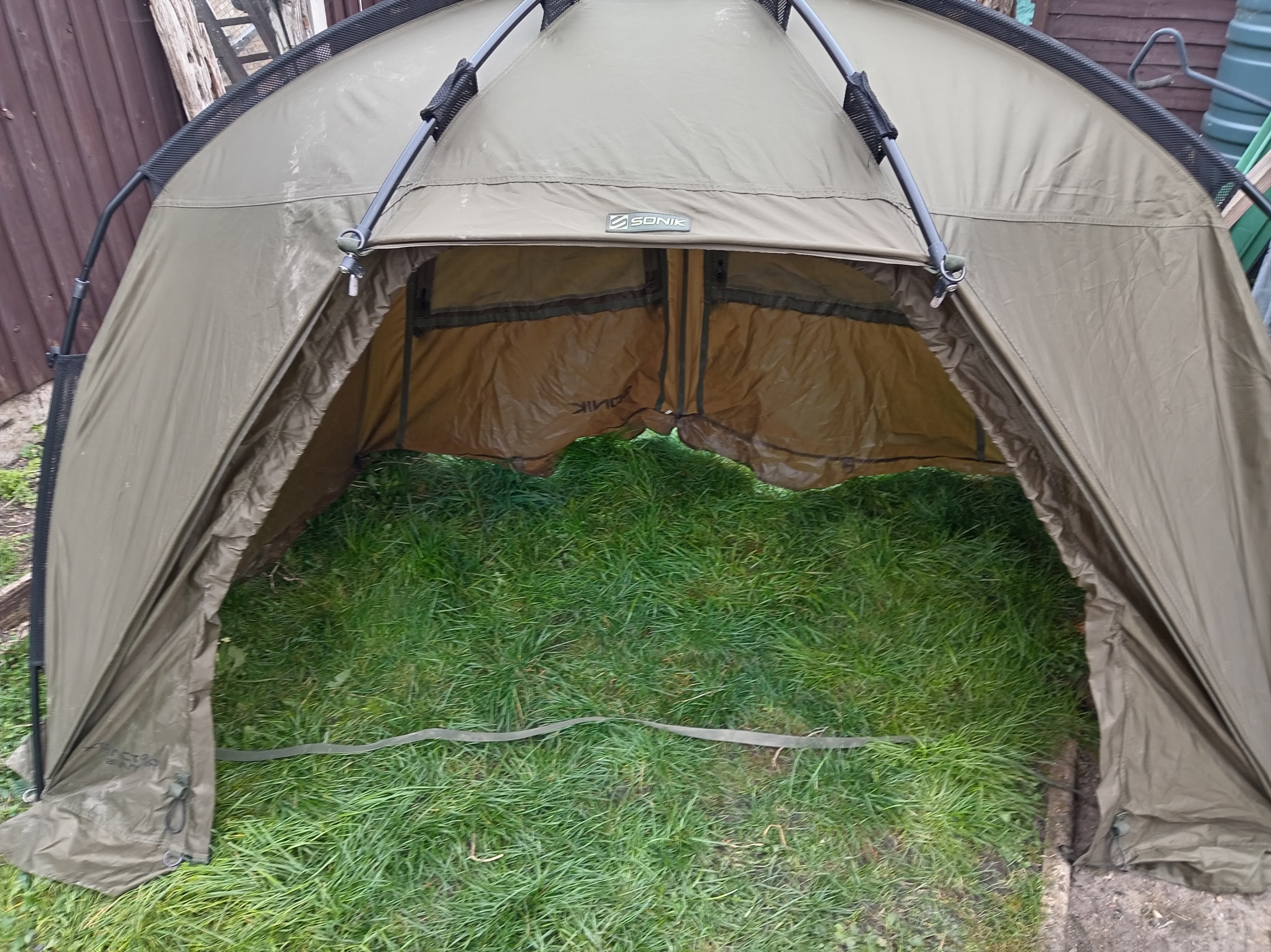 Sonik Xtractor 1 Man Bivvy - Excellent Condition - Includes Skull Cap & Groundsheet