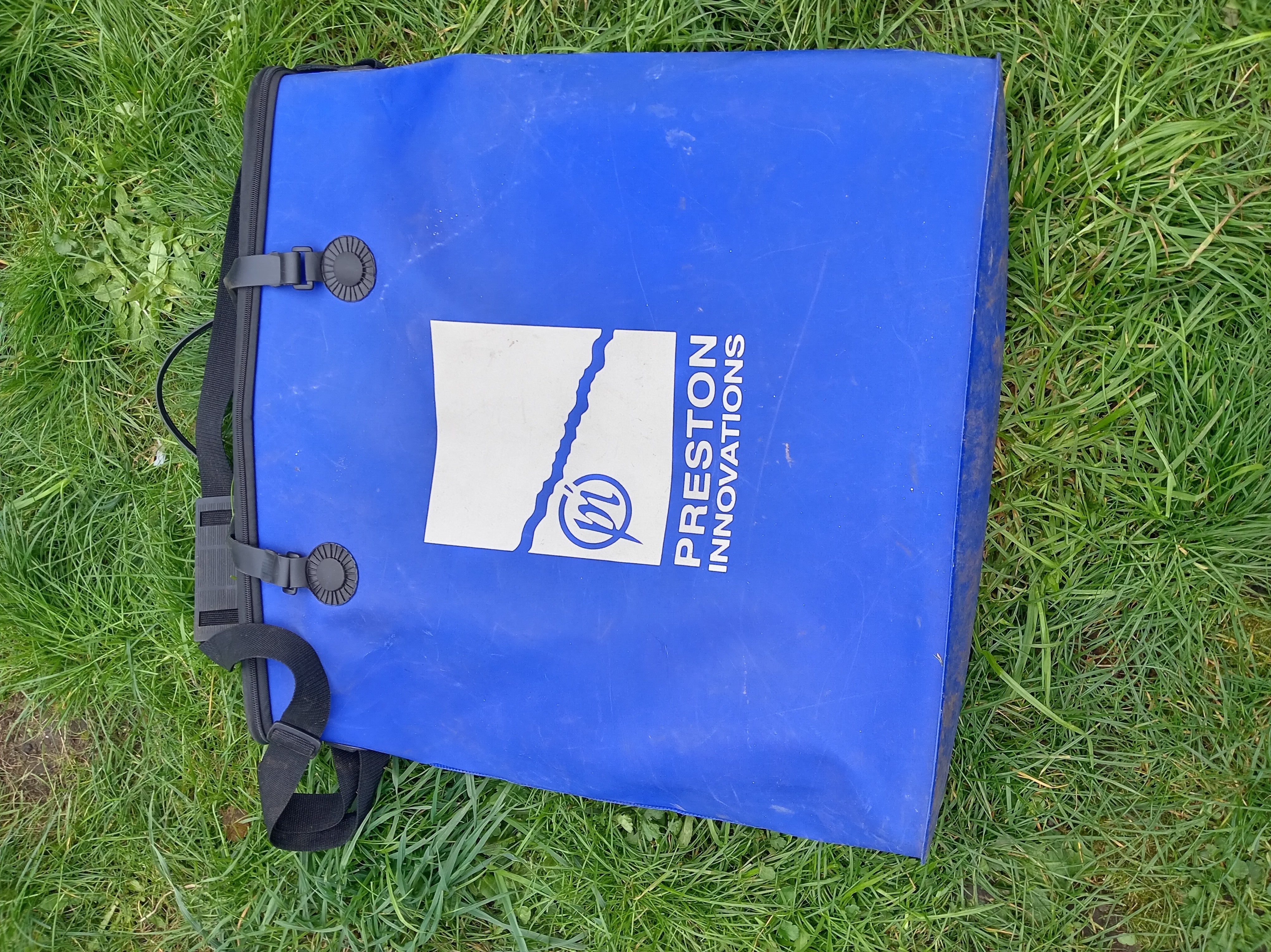 Preston Innovations Large Zip-Up EVA Keepnet Bag - Waterproof Stink Bag - Used