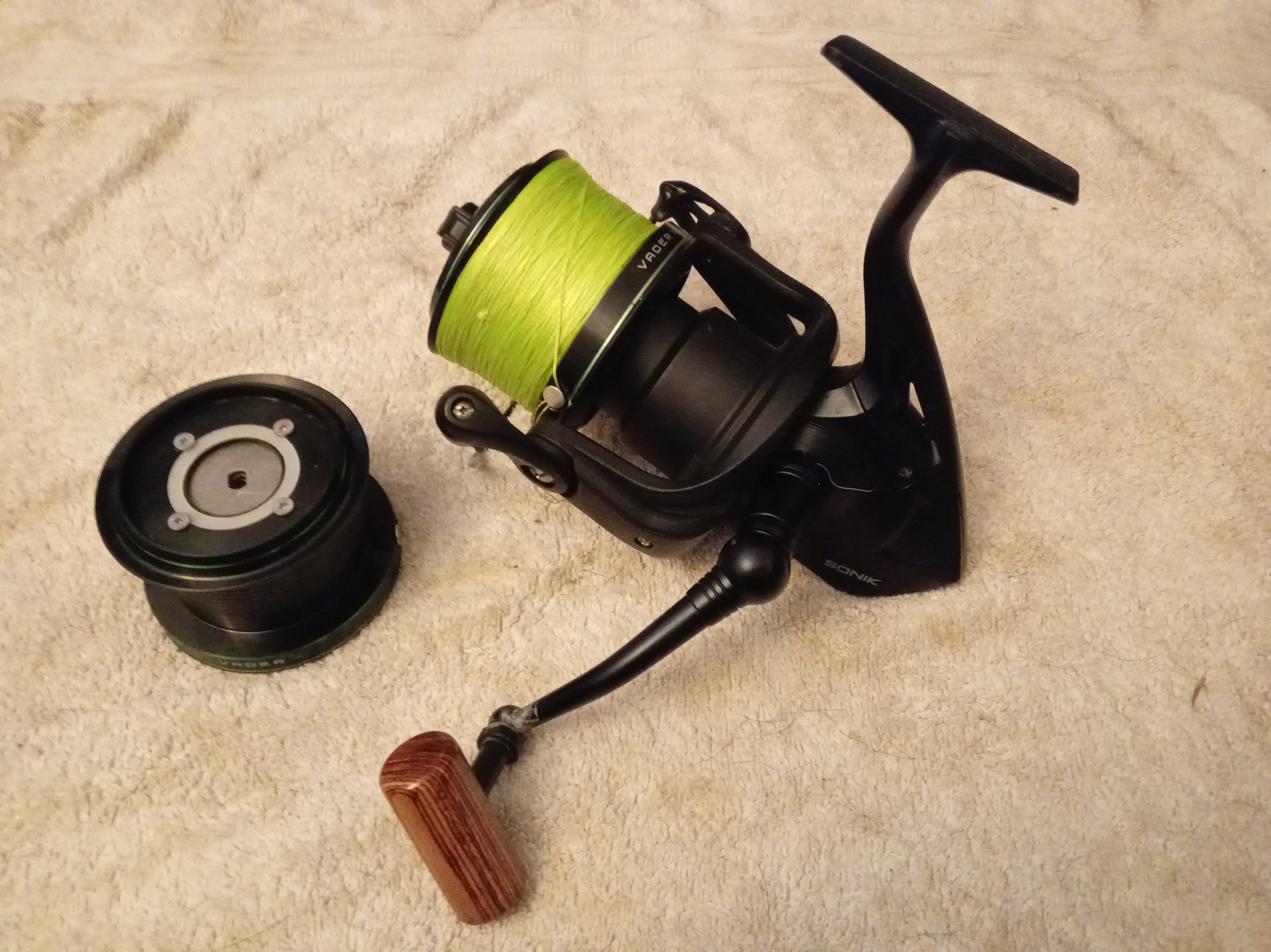Sonik VaderX 8000 FR Big Pit Carp Reel - Great Condition + Spare Spool