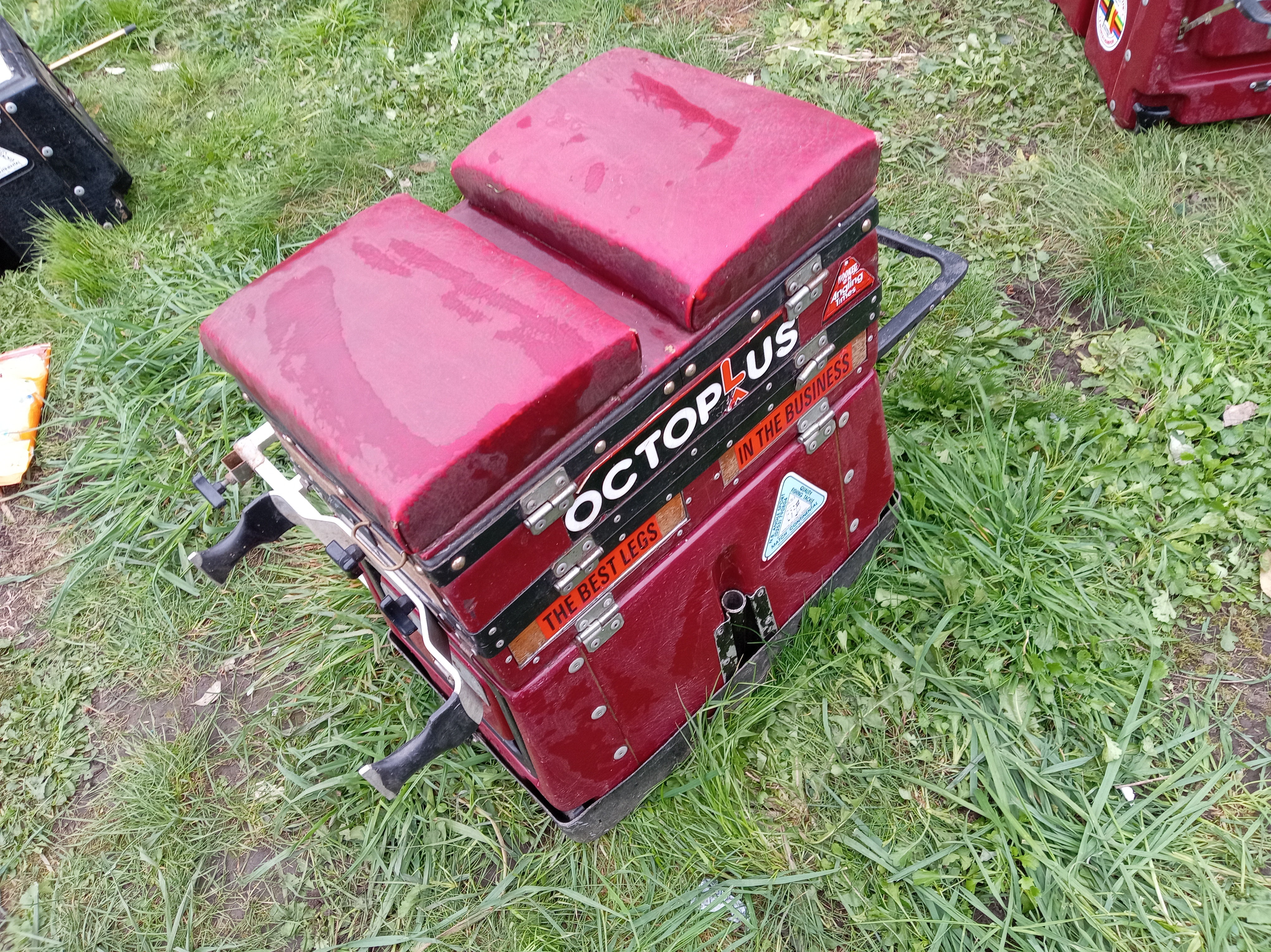 AS1 Fishing Seat Box with Footplate - Vintage Match Tackle