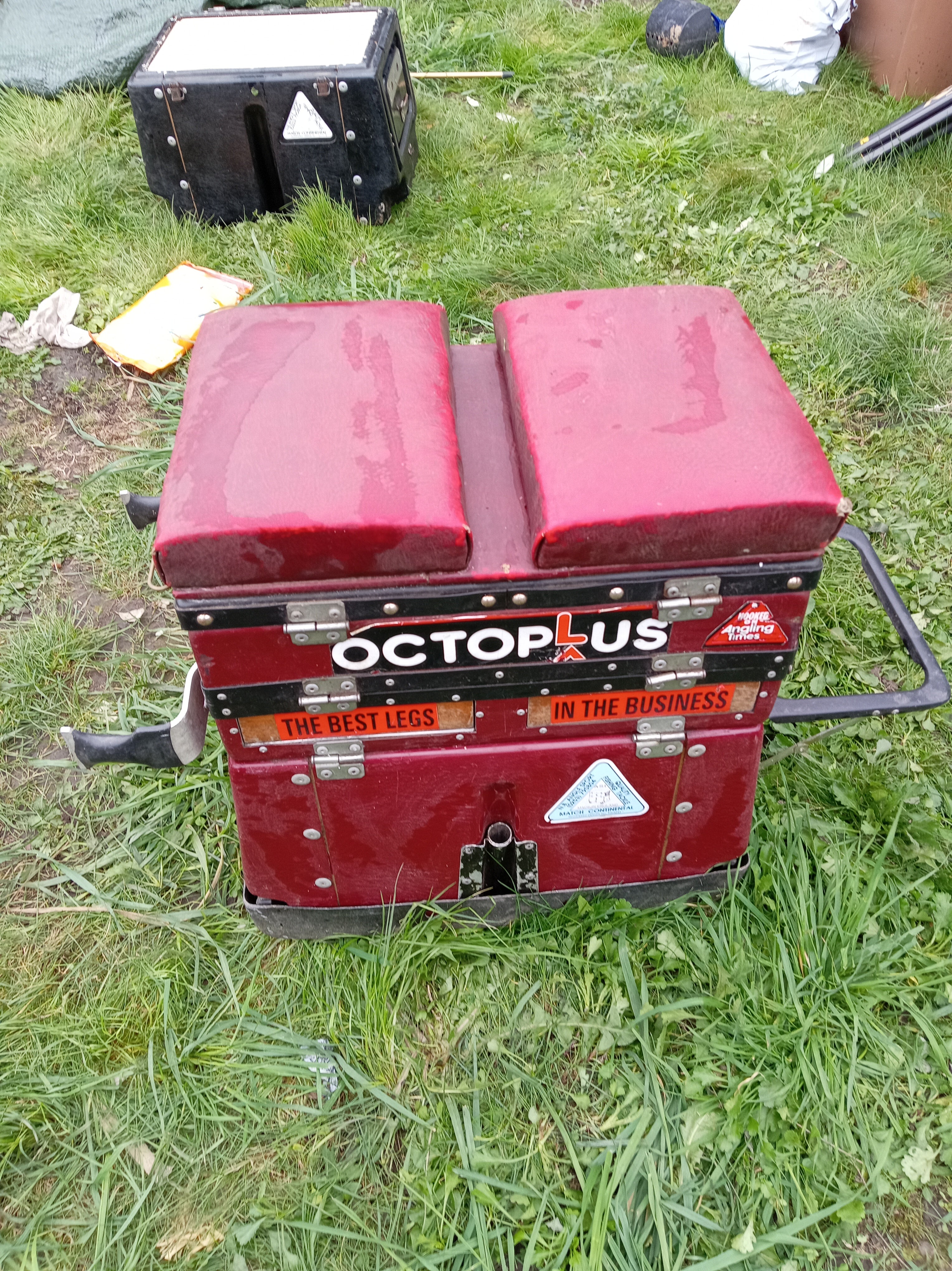 AS1 Fishing Seat Box with Footplate - Vintage Match Tackle