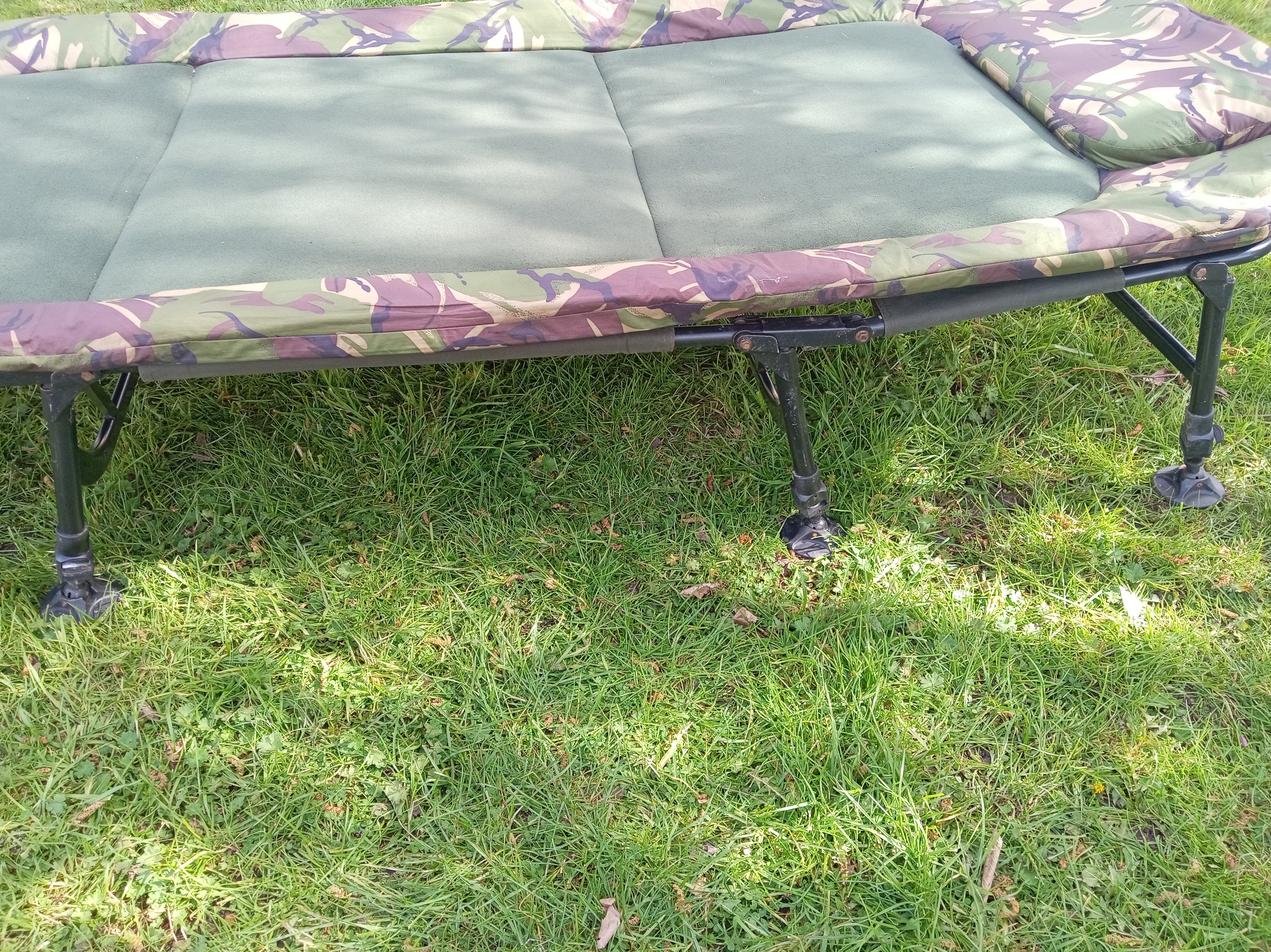 Wychwood Tactical Wide Bedchair - 6 Leg Lightweight Carp Fishing Bed - Used