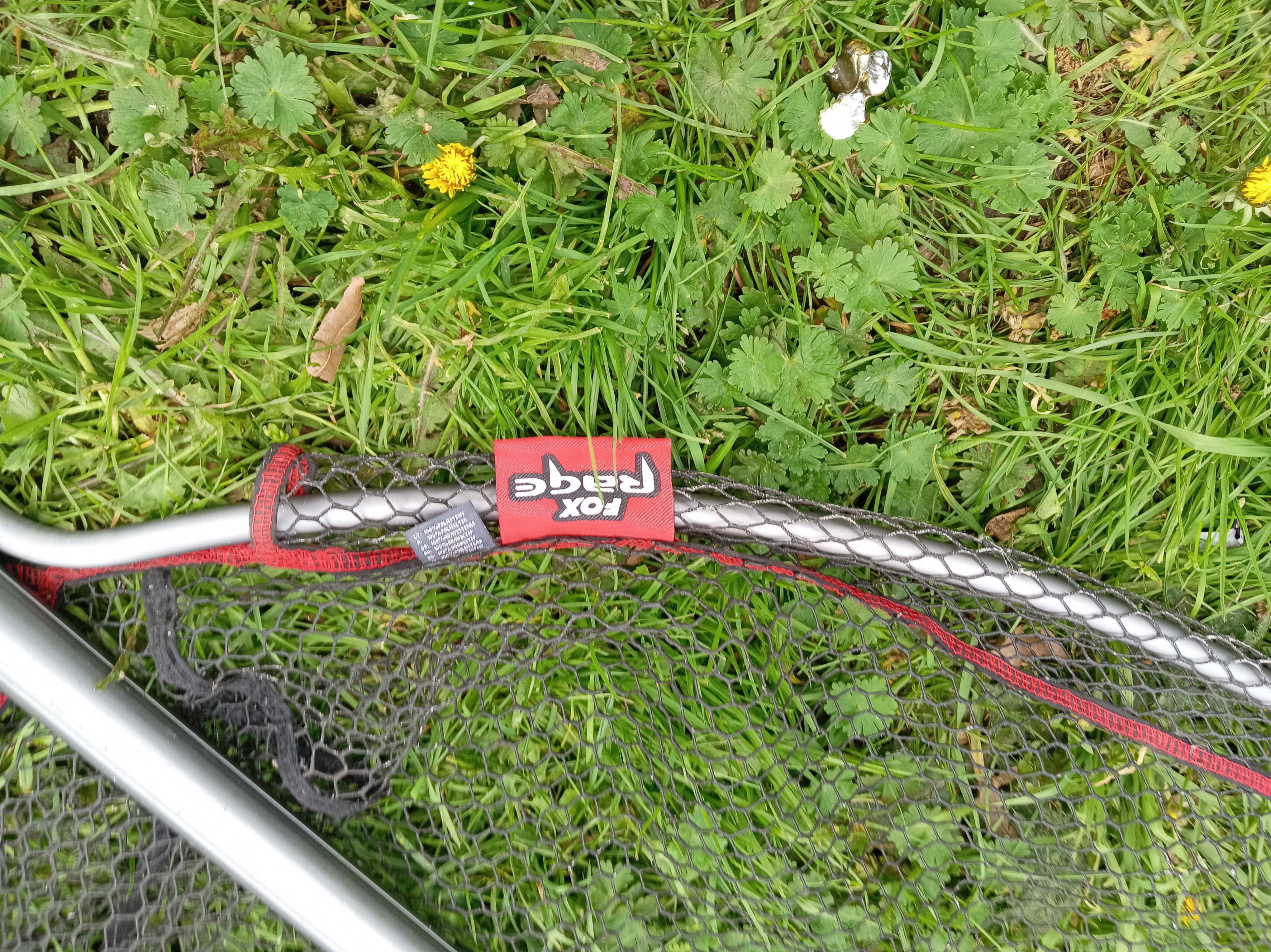 Fox Rage Large Pike Landing Net - Rubber Mesh - 100cm Handle - Used