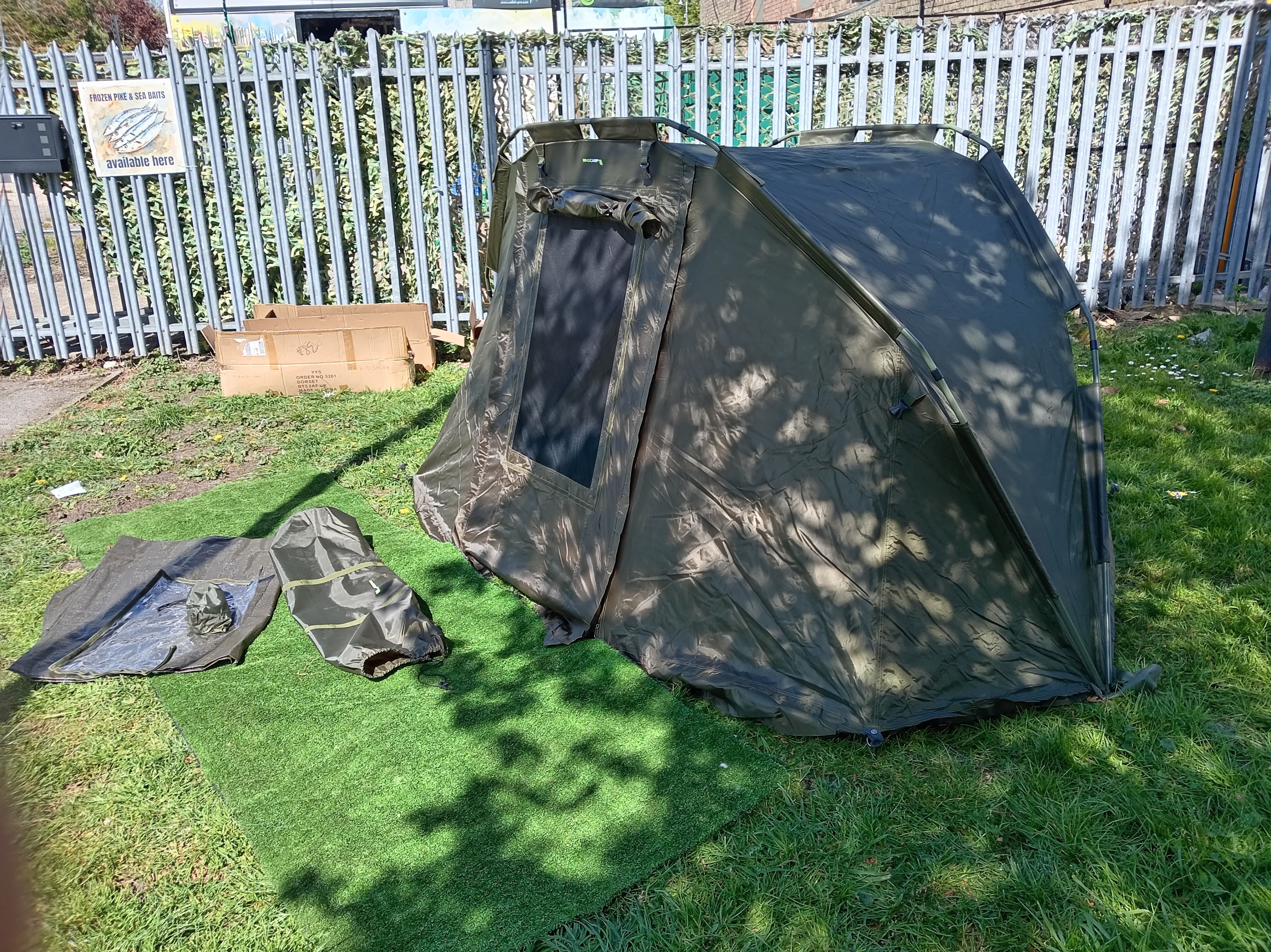 *Ex Display Bargain* King Carp 1-Man Pramhood Carp Fishing Bivvy - 2-Rib System