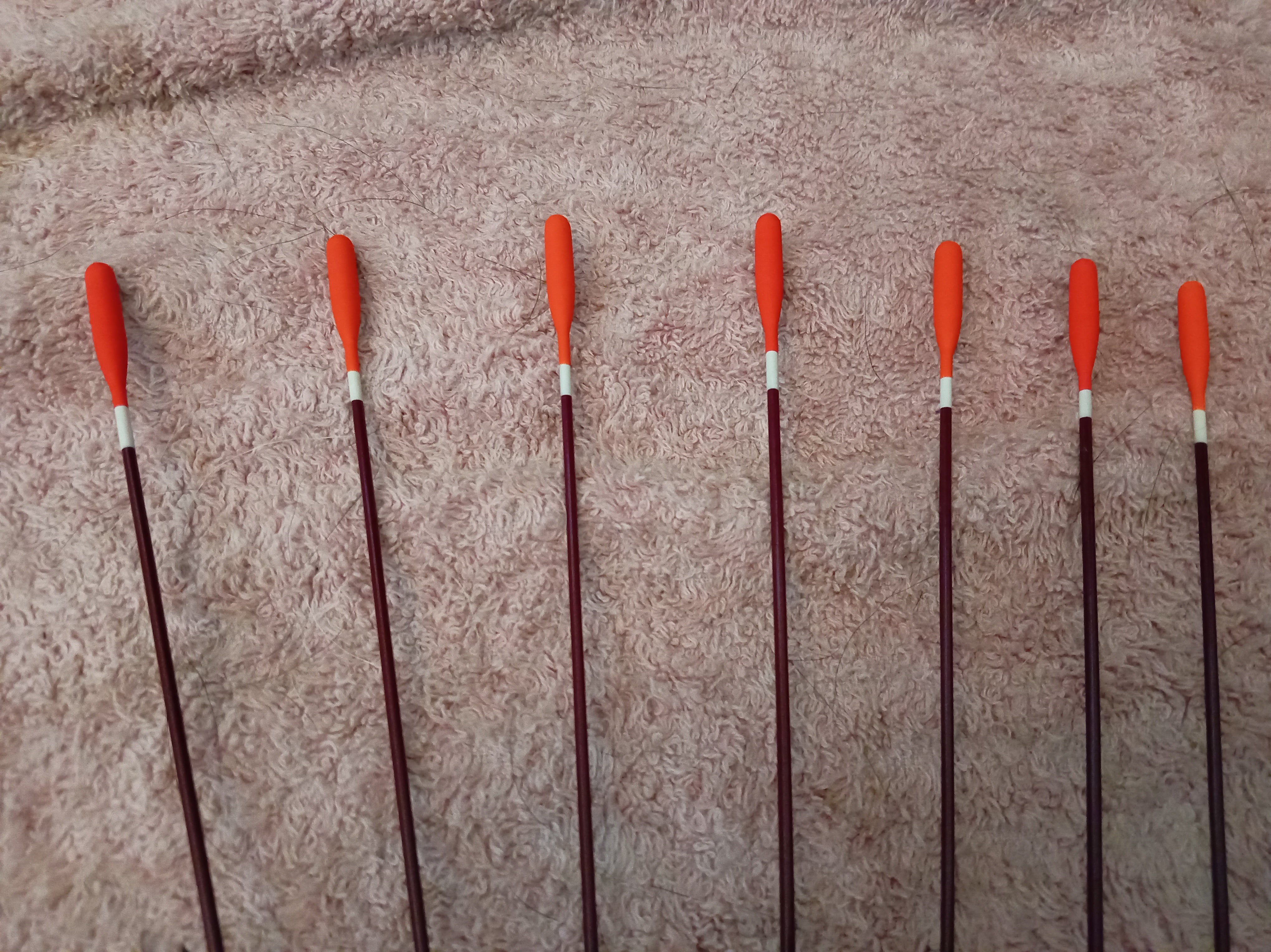 Set of 7 x 5aaa Aiken Windbeater Floats in Protective Float Tube