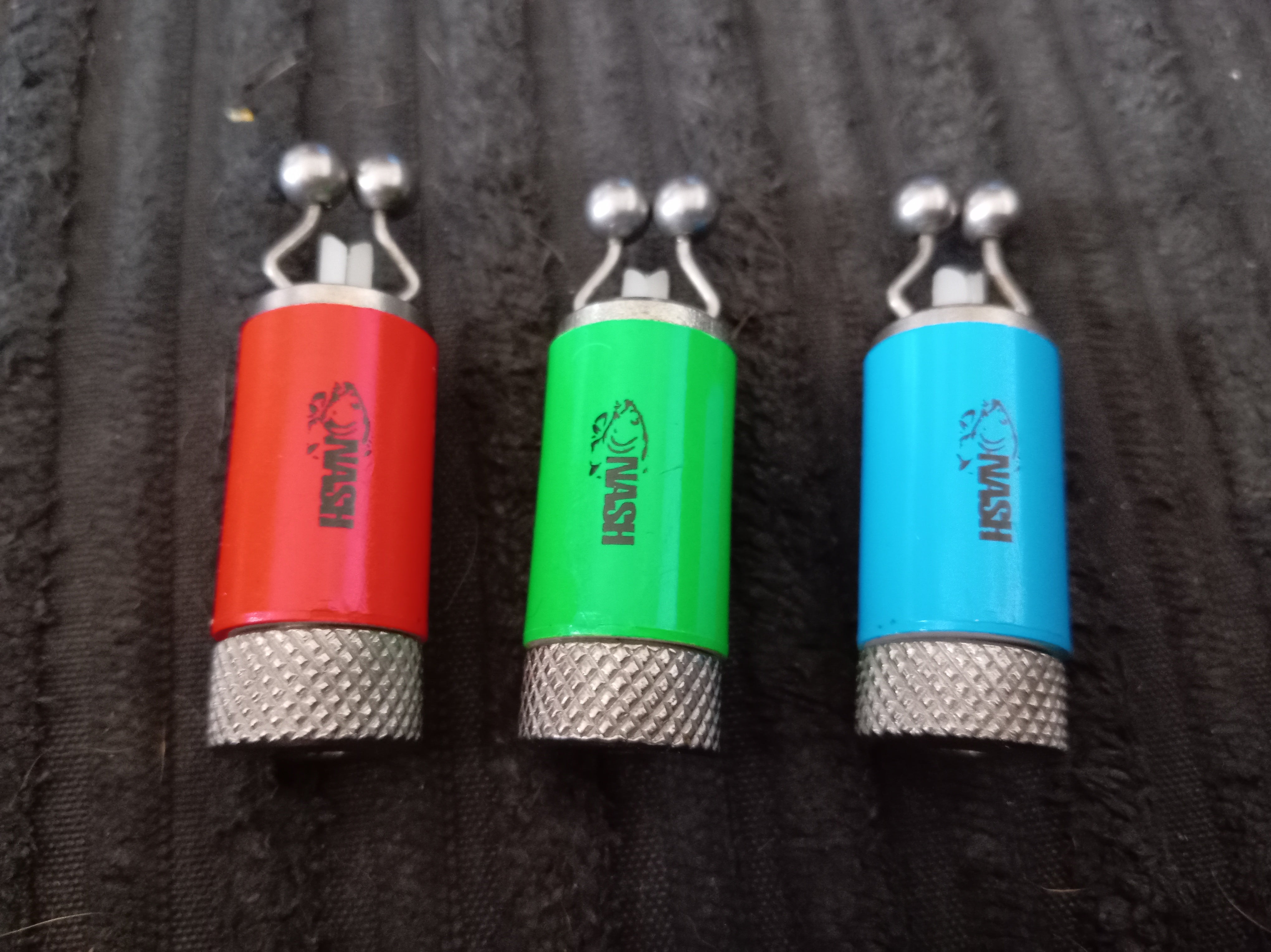 Nash Carp Fishing Hanger Bobbin Set of 3 Red Green Blue Indicators