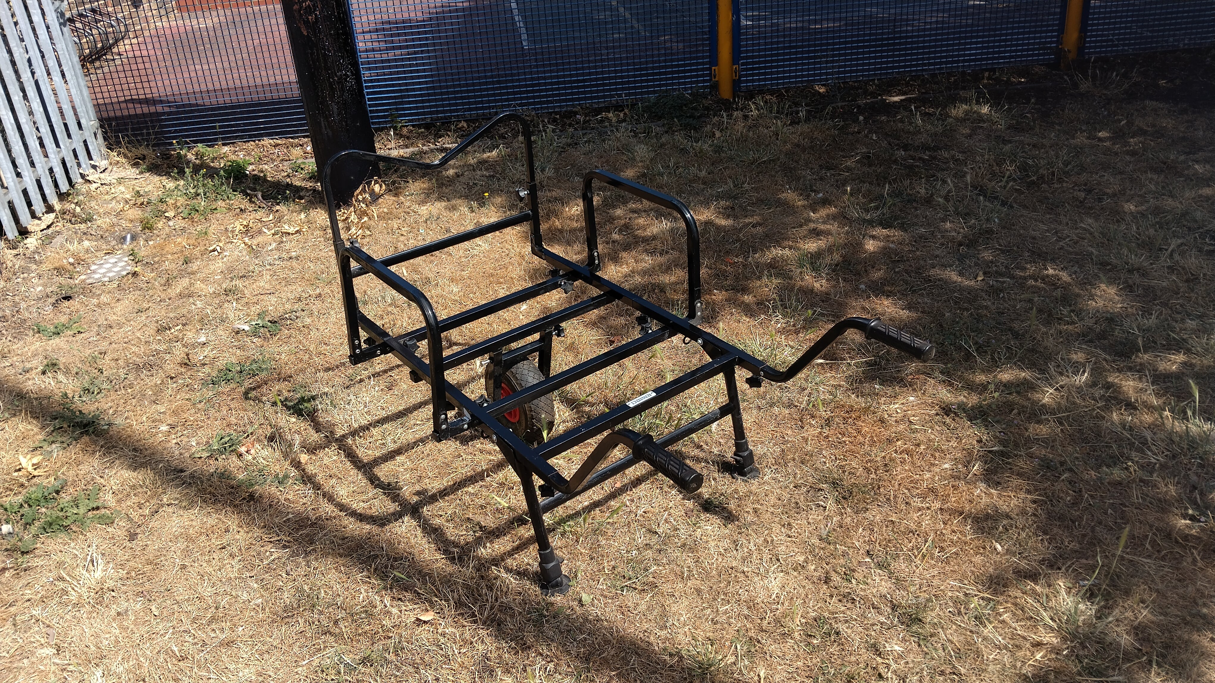 Daiwa Single Wheel Carp Barrow – Good Used Condition & Perfect Working Order