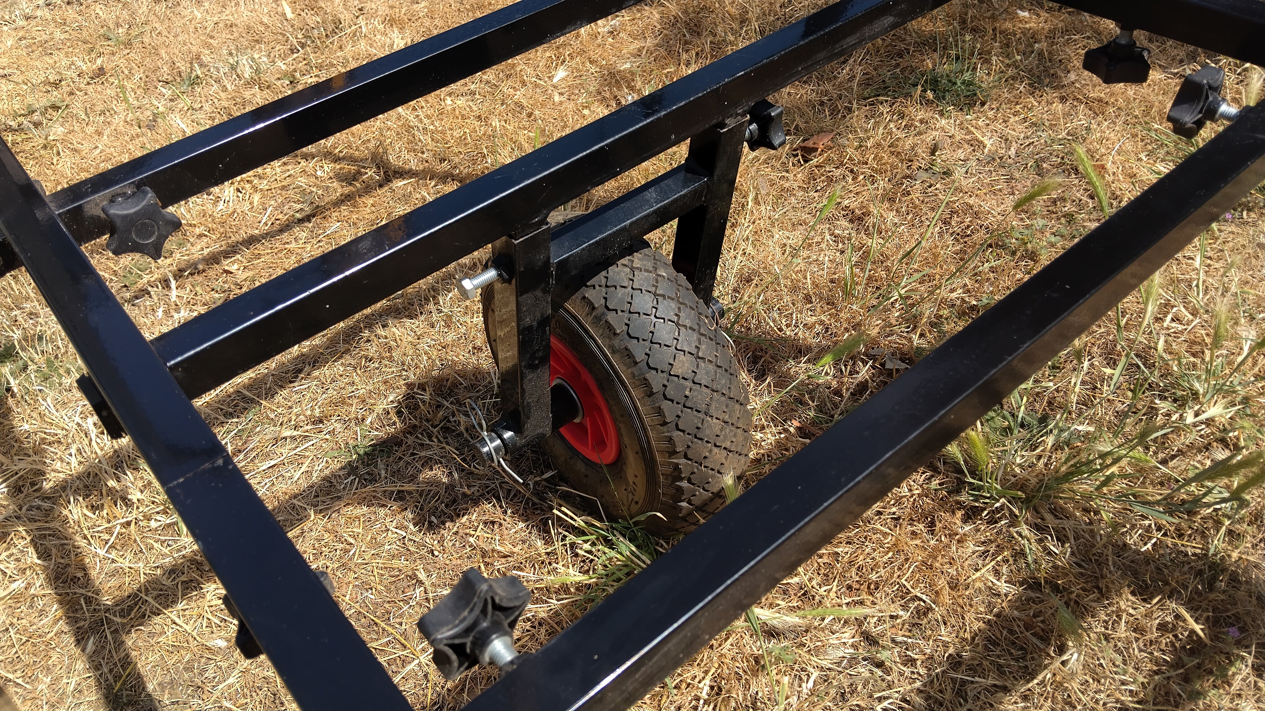 Daiwa Single Wheel Carp Barrow – Good Used Condition & Perfect Working Order