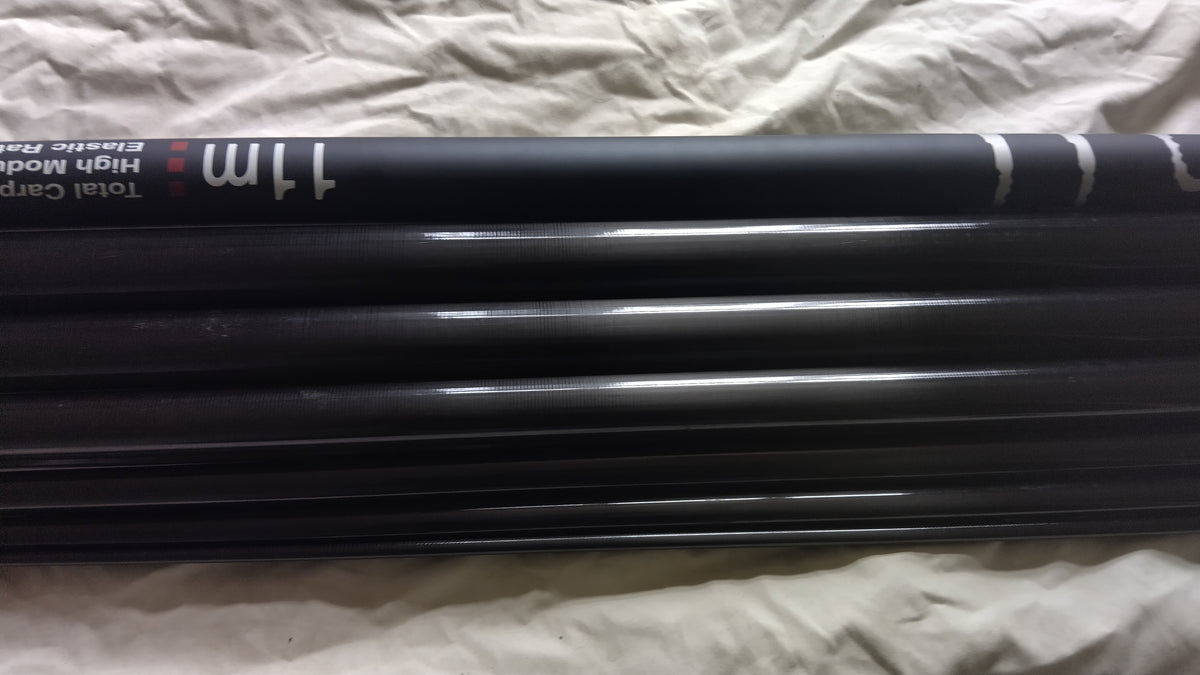 Leeda Assassin II 11m Carp Pole B0025-CMC Elastic 18 + Original Bag Excellent