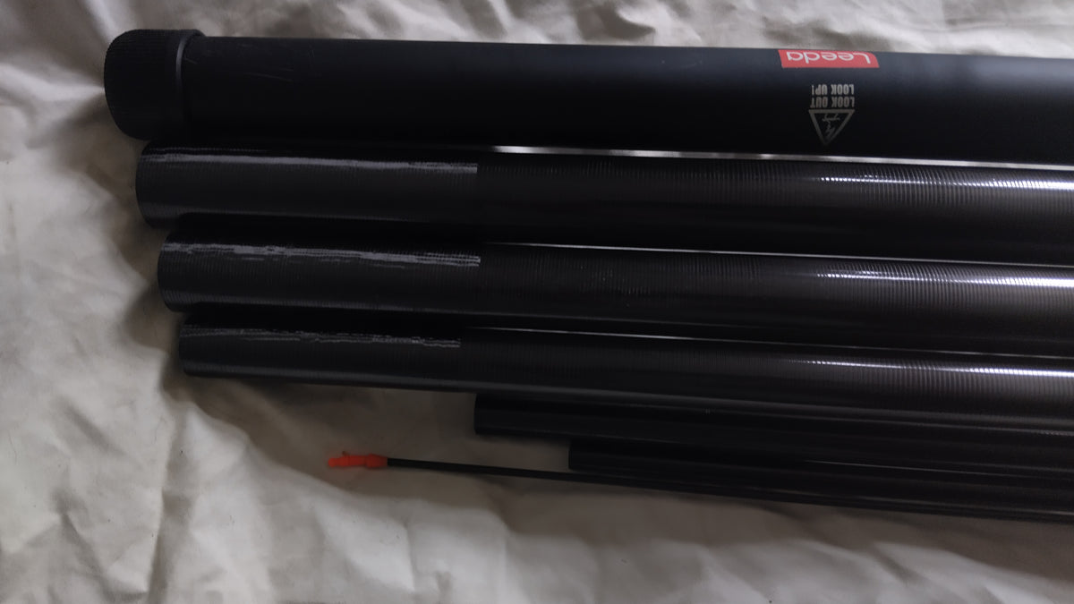 Leeda Assassin II 11m Carp Pole B0025-CMC Elastic 18 + Original Bag Excellent