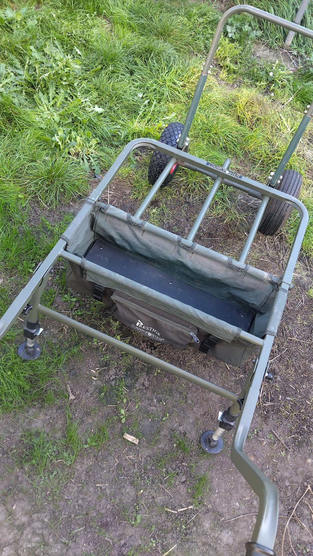 Carp Porter 2 Wheel Fishing Barrow Trolley + Drop In Bag Carp Fishing Used