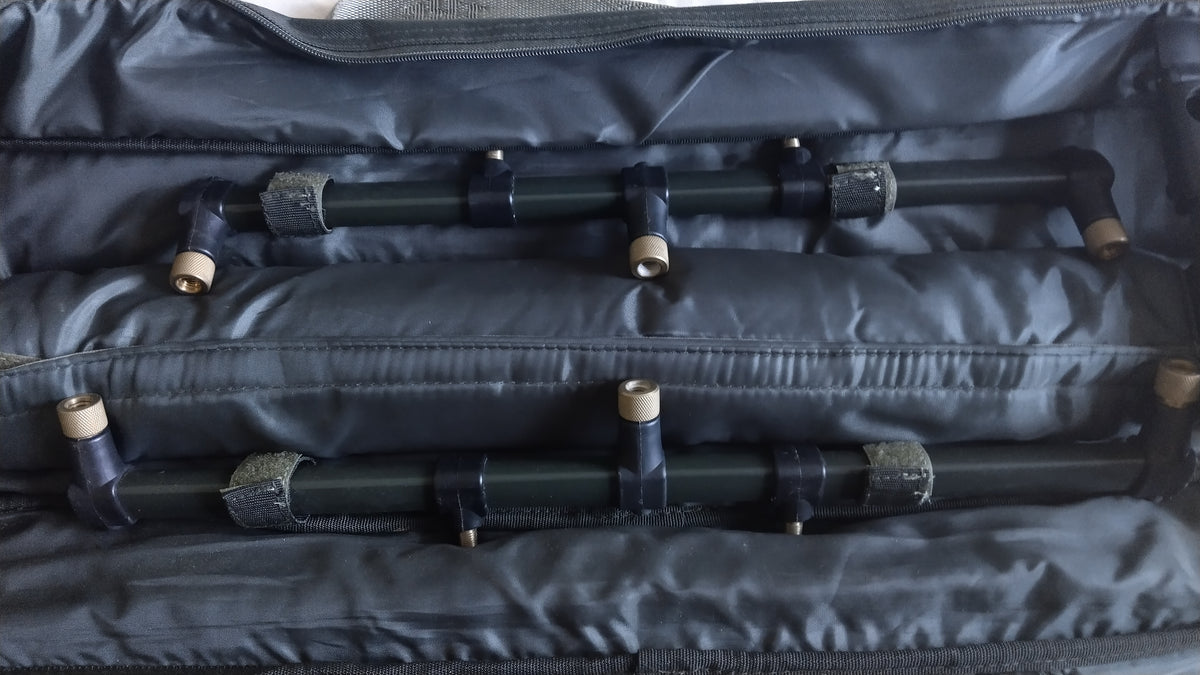 JRC X-Lite 3 Rod Carp Fishing Rod Pod + Buzz Bars & Original Bag Excellent