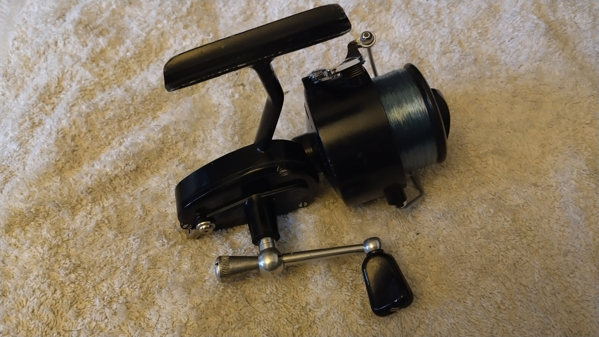 Vintage Garcia Mitchell 331 Right Hand Wind Fixed Spool Fishing Reel Classic