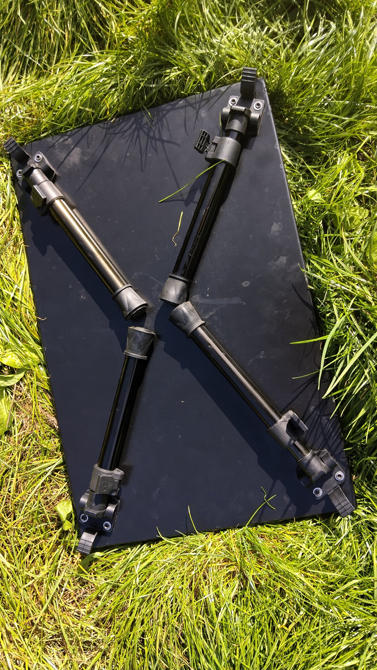 Fox Carp Fishing Metal Bivvy Table 47cm x 30cm with Carry Bag Carp Tackle