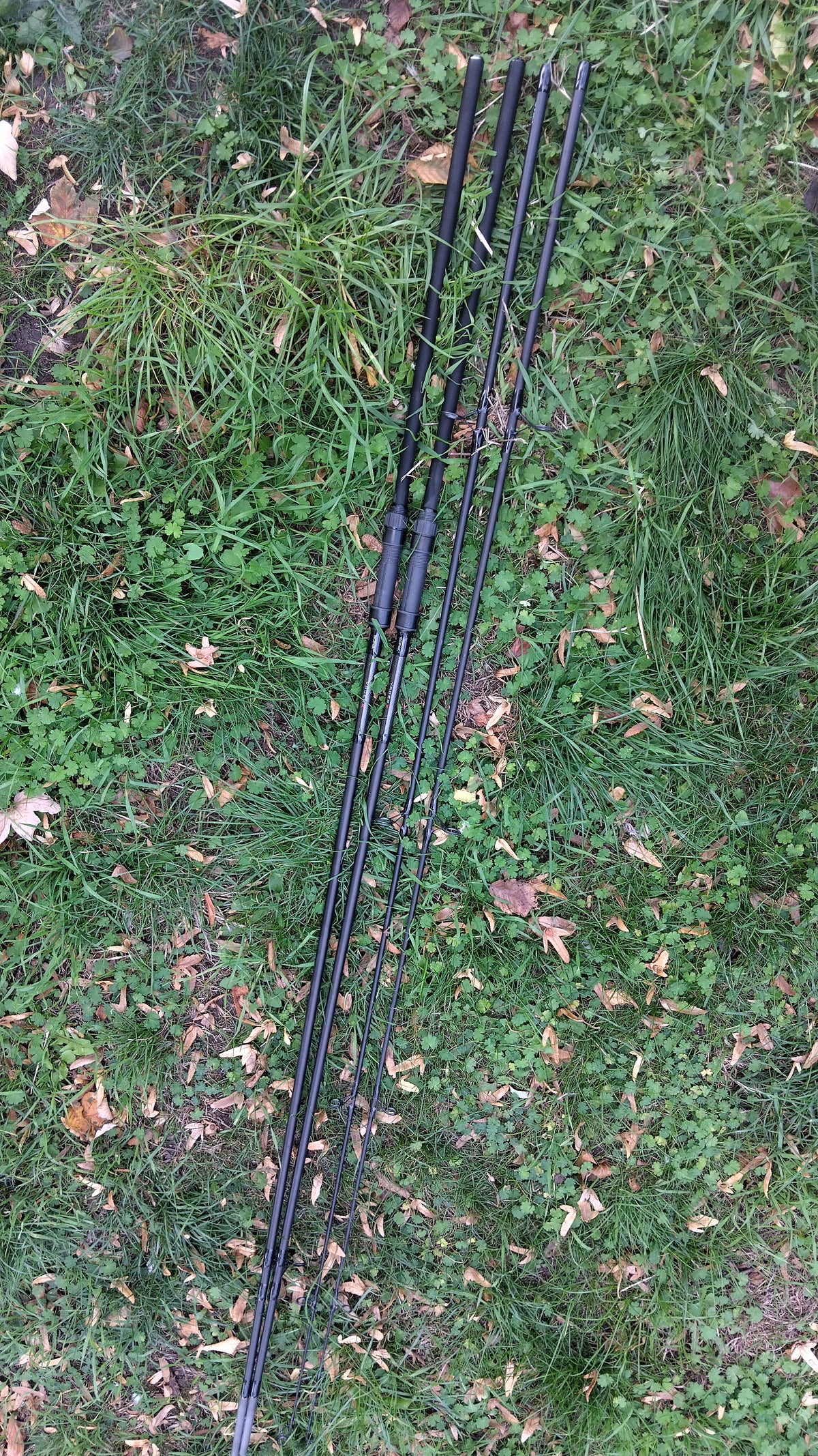 Pair Sonik Vader X 10ft 3lb TC Carp Fishing Rods with Original Bags